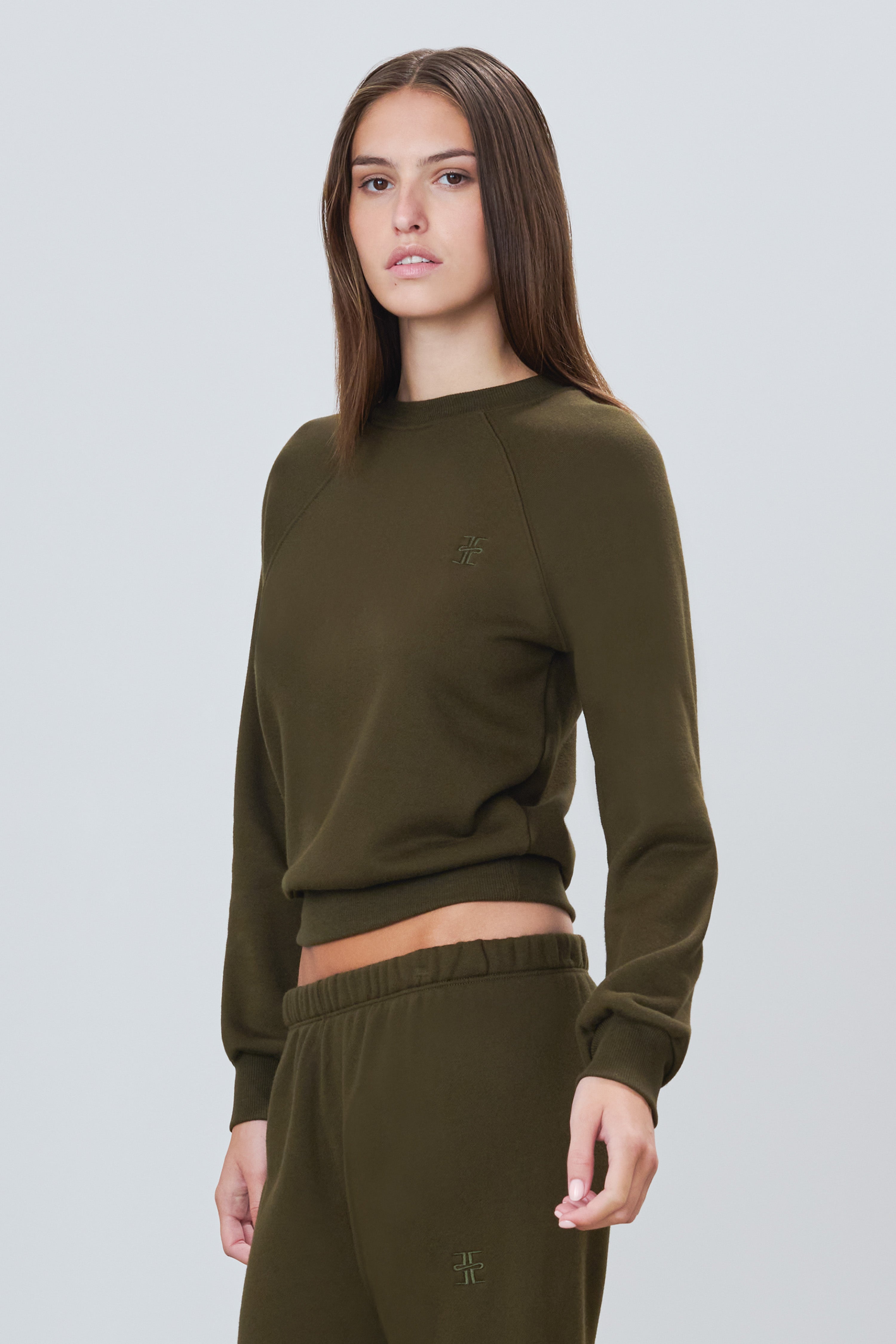 SHRUNKEN RAGLAN SWEATSHIRT - ÉTERNE