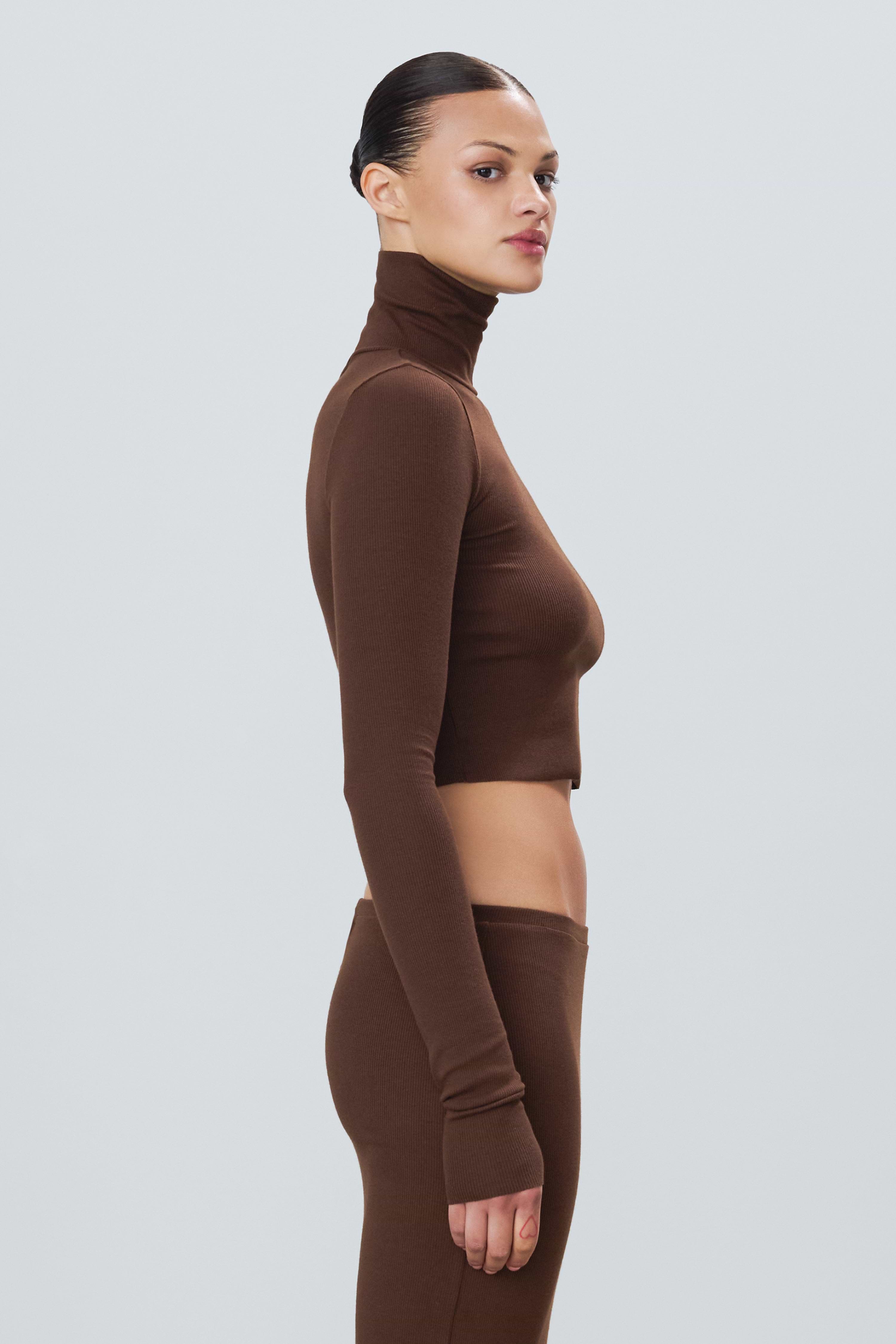 CROPPED FITTED TURTLENECK TOP - ÉTERNE