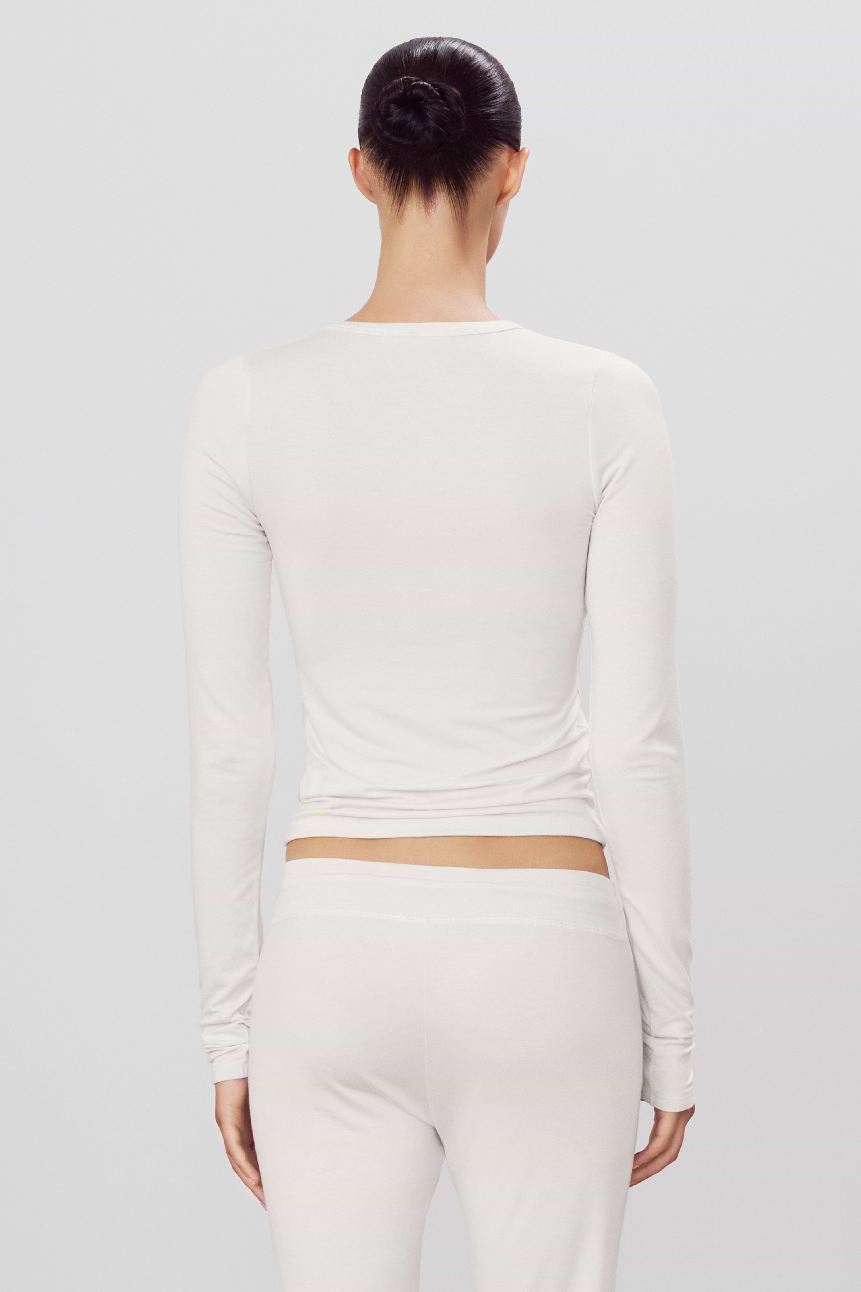 FITTED CREWNECK LONG SLEEVE T-SHIRT - ÉTERNE