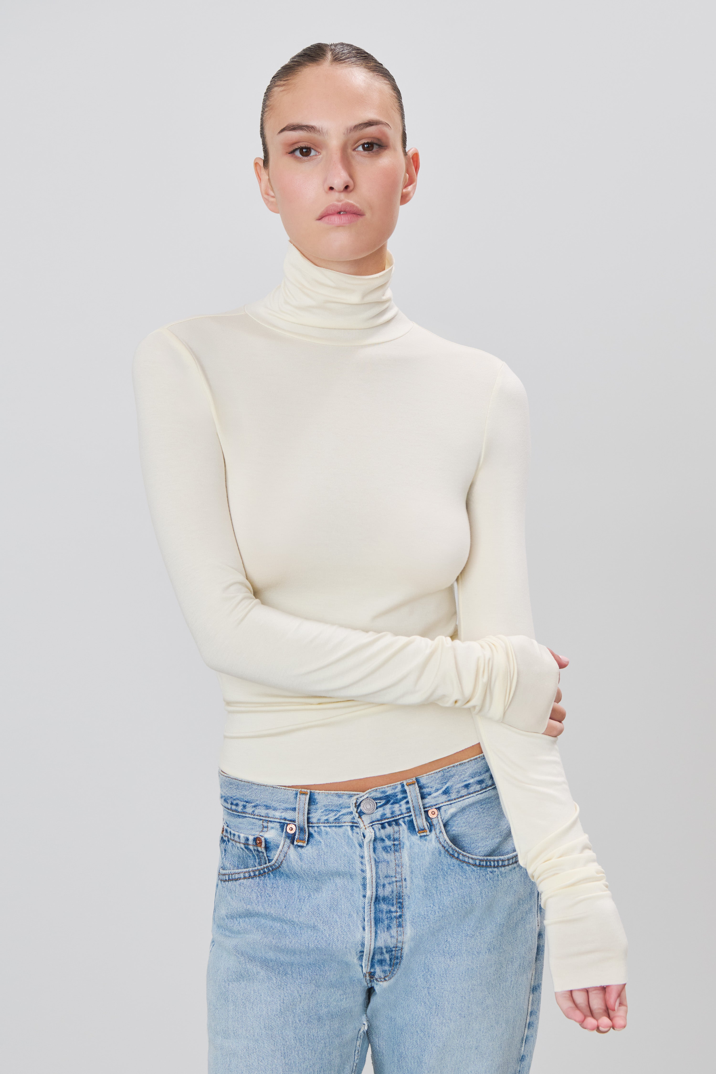FITTED TURTLENECK TOP - ÉTERNE