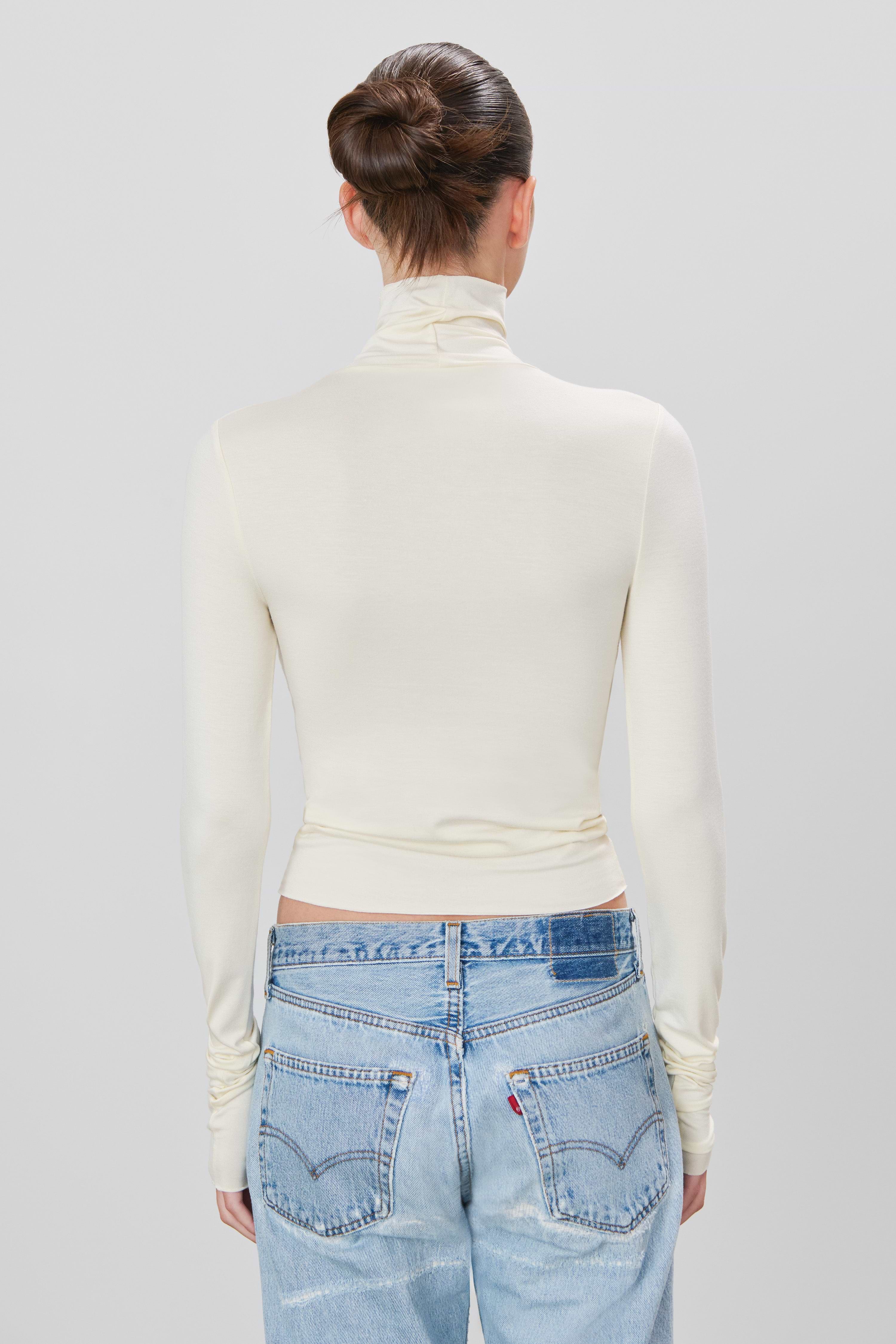 FITTED TURTLENECK TOP - ÉTERNE