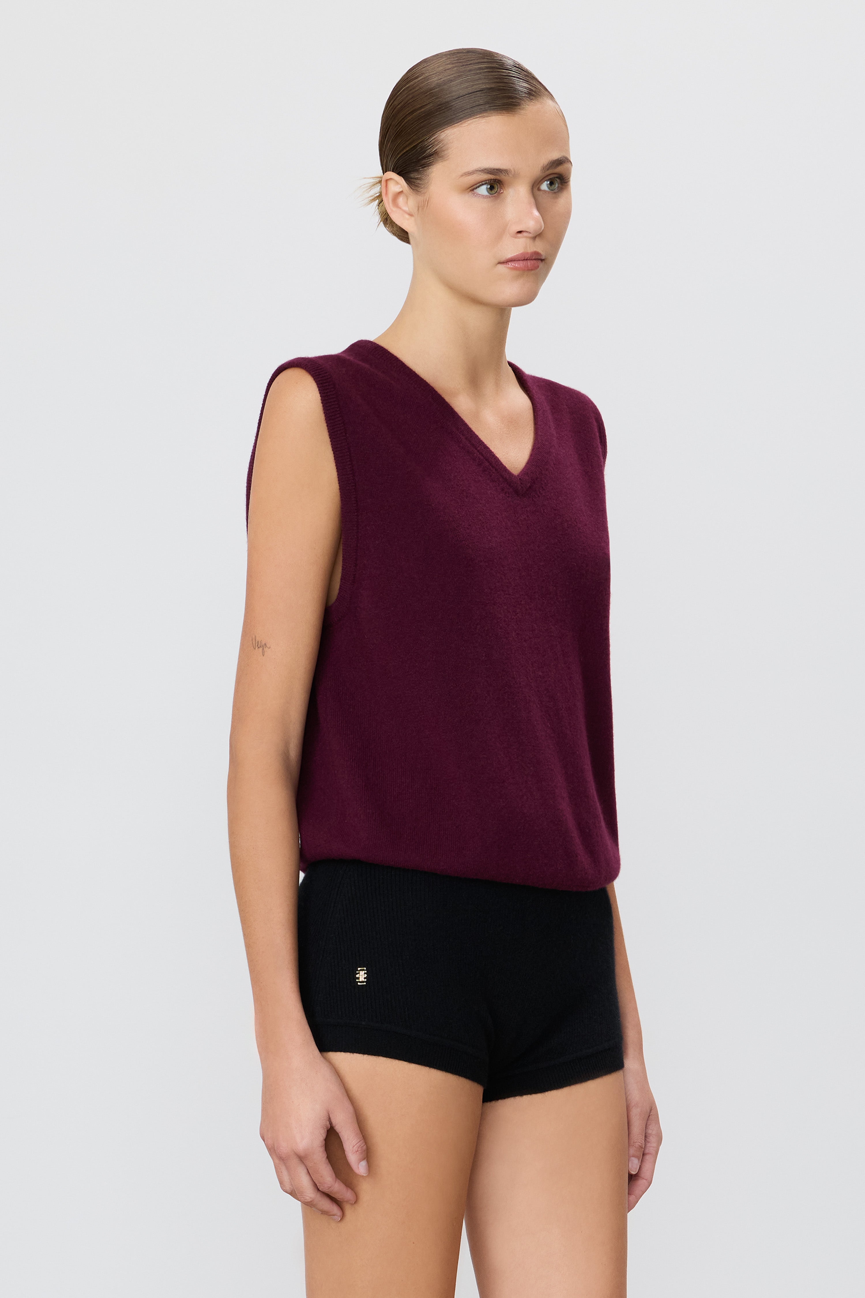 ÉTERNE ARCHIE VEST