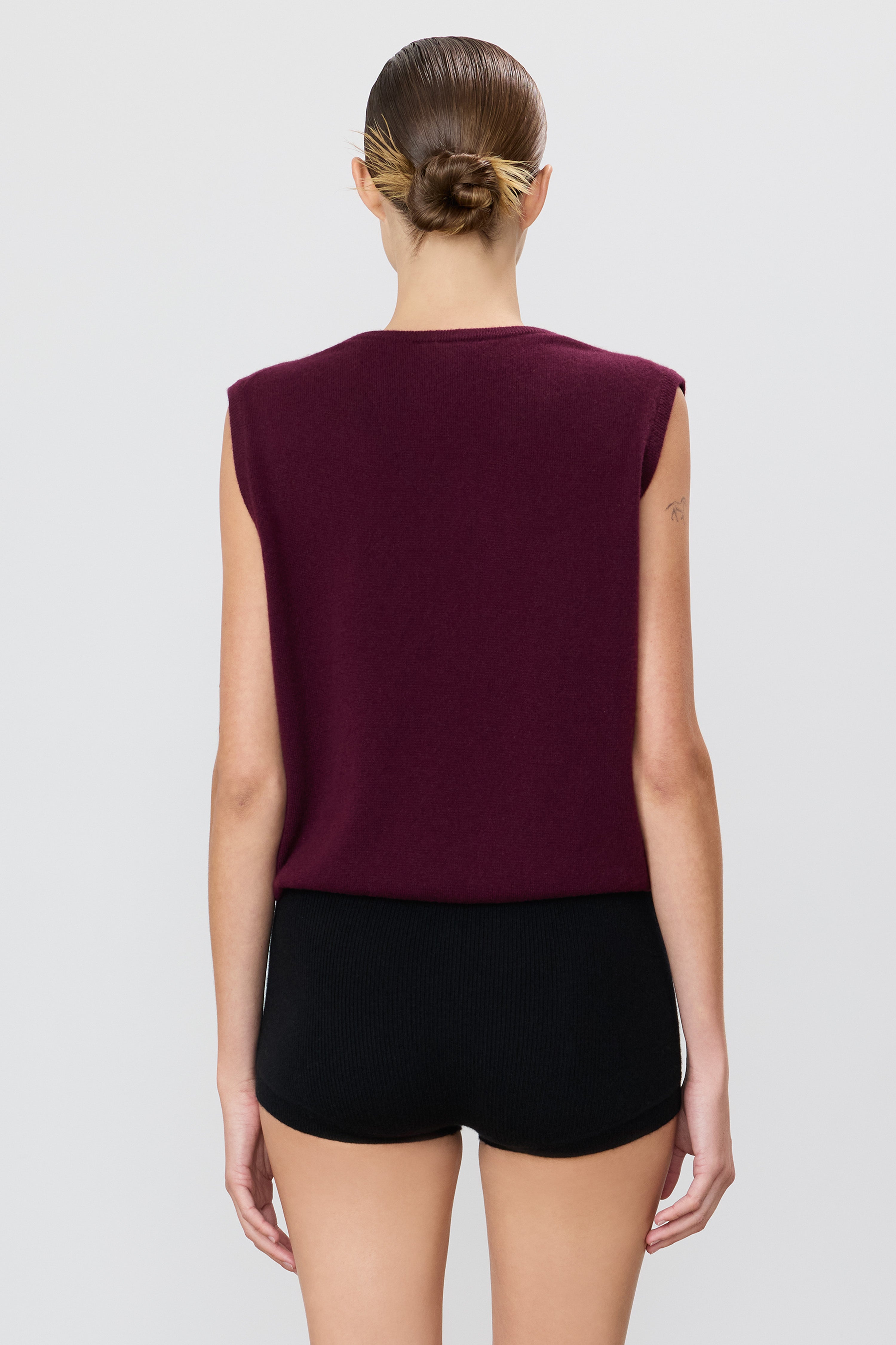 ÉTERNE ARCHIE VEST