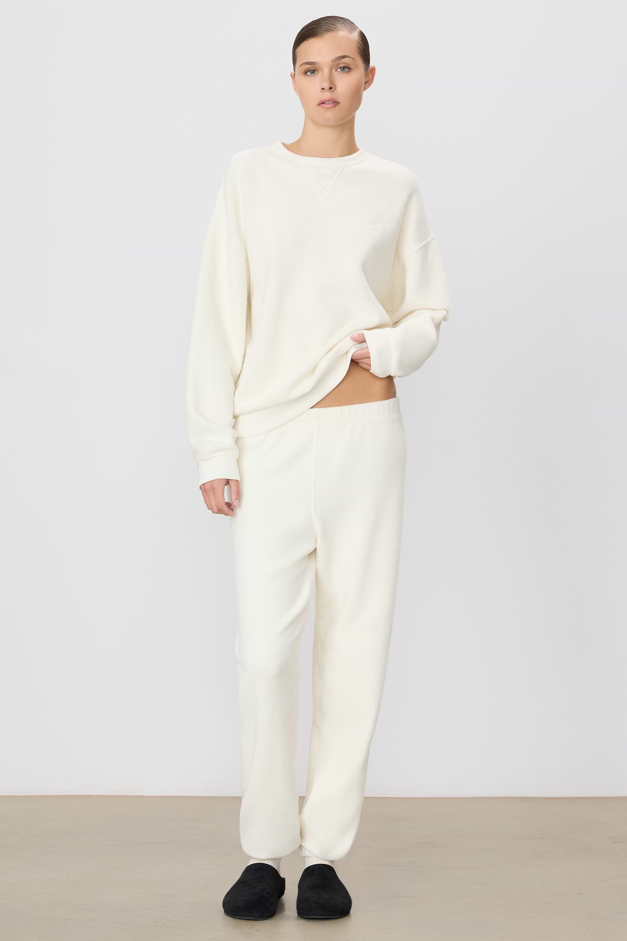 Classic Sweatpant Cream - ÉTERNE