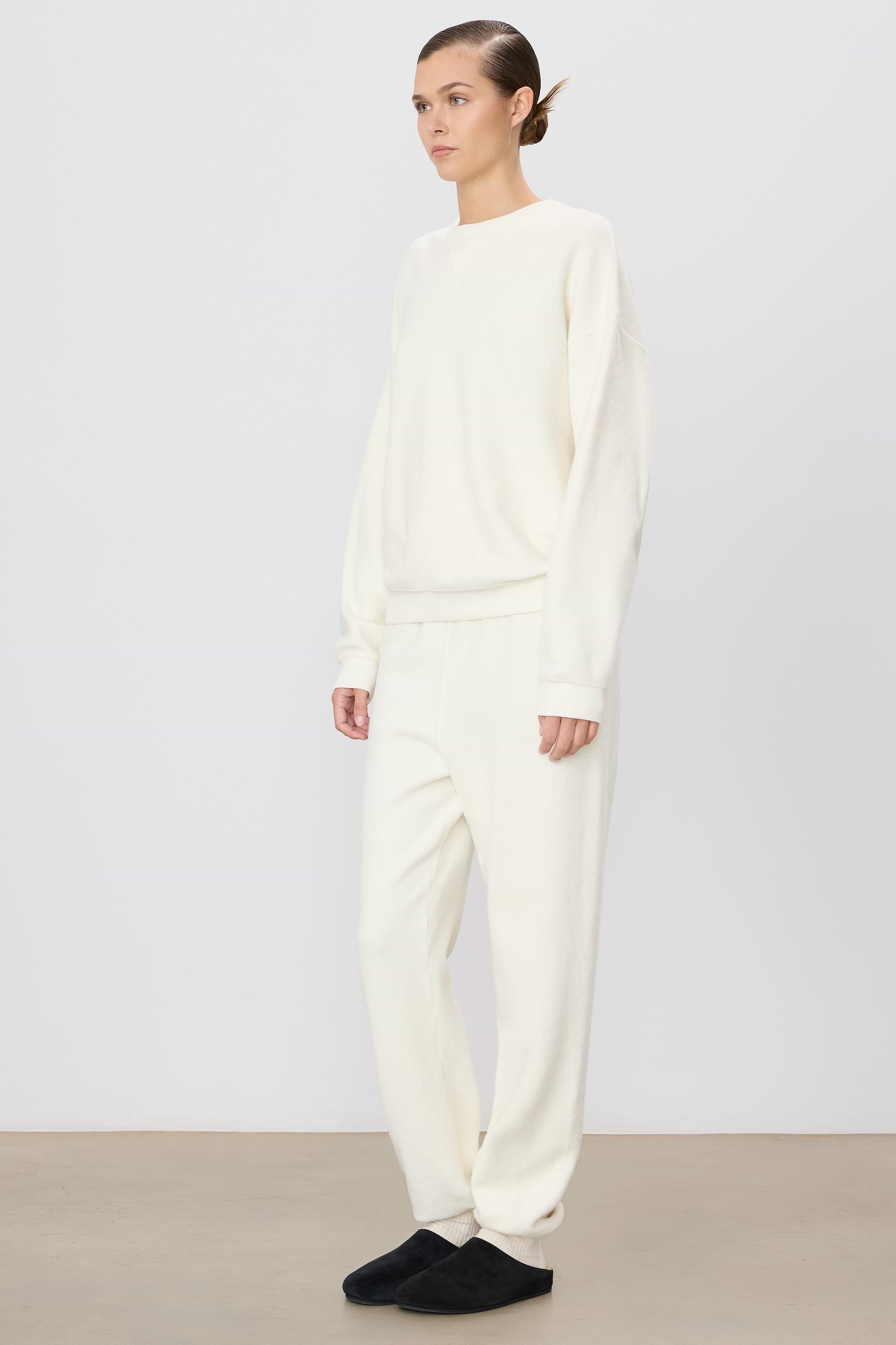 Classic Sweatpant Cream - ÉTERNE