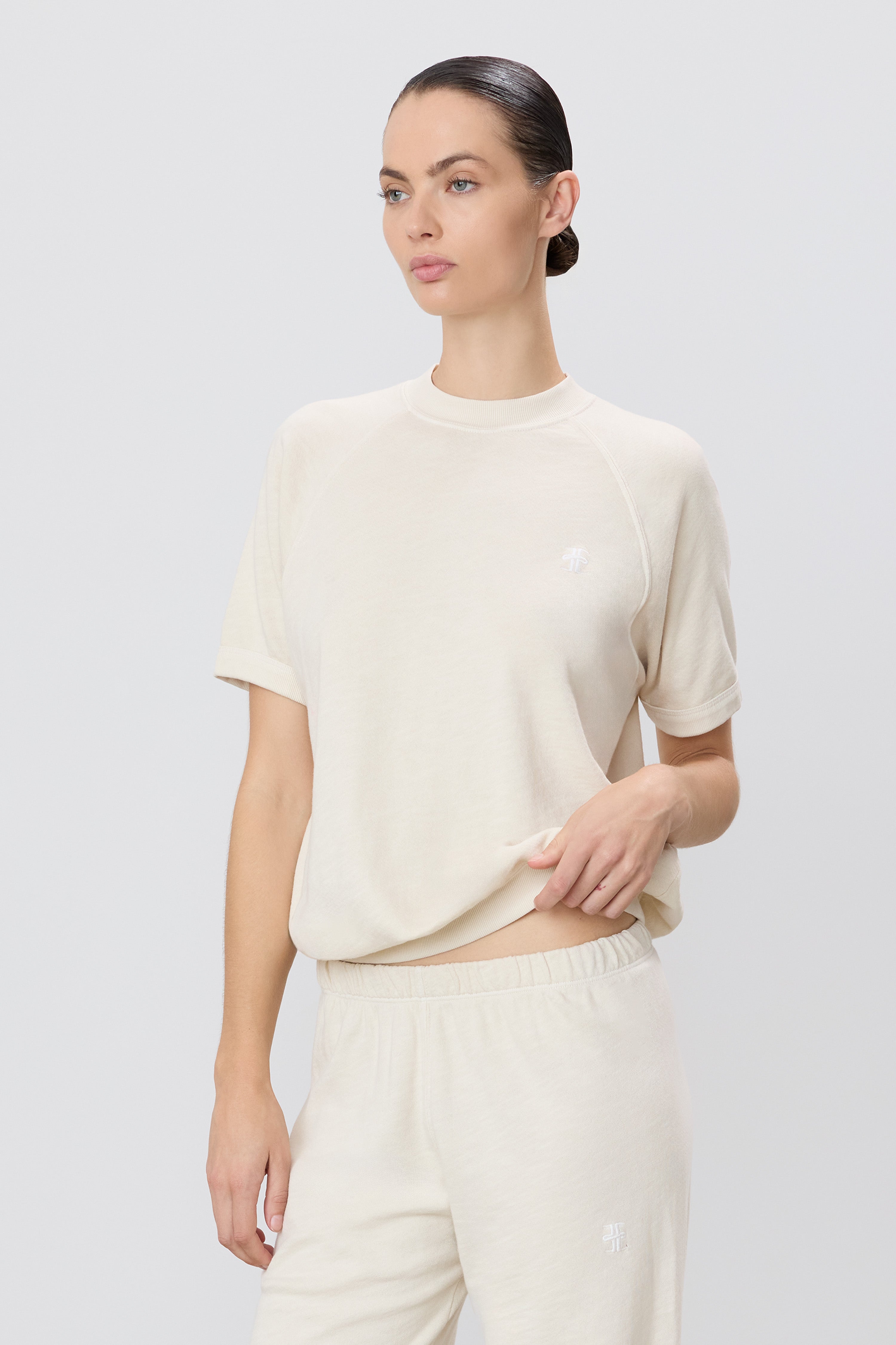 SHORT SLEEVE RAGLAN SWEATSHIRT - ÉTERNE