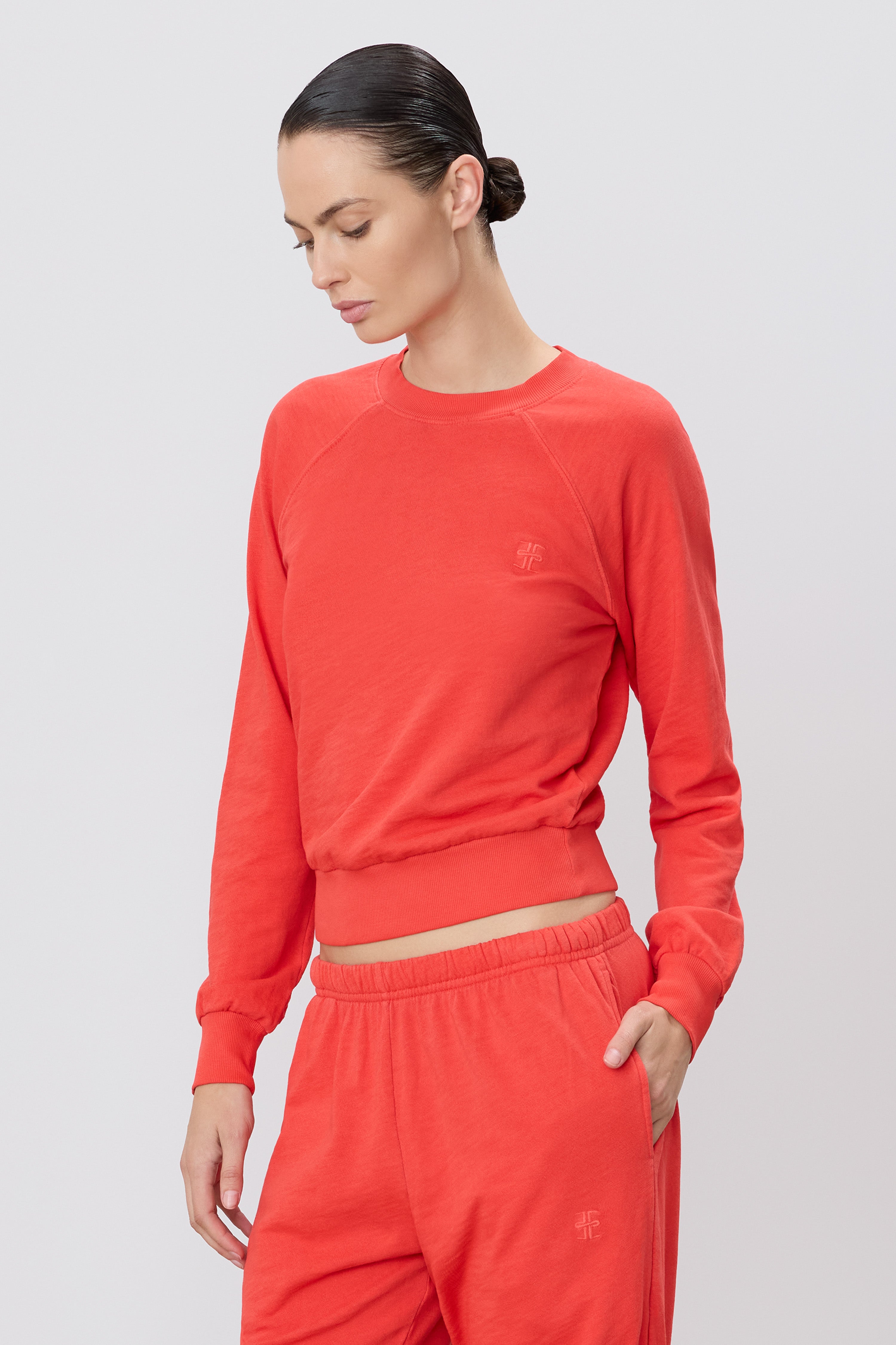 SHRUNKEN RAGLAN SWEATSHIRT - ÉTERNE