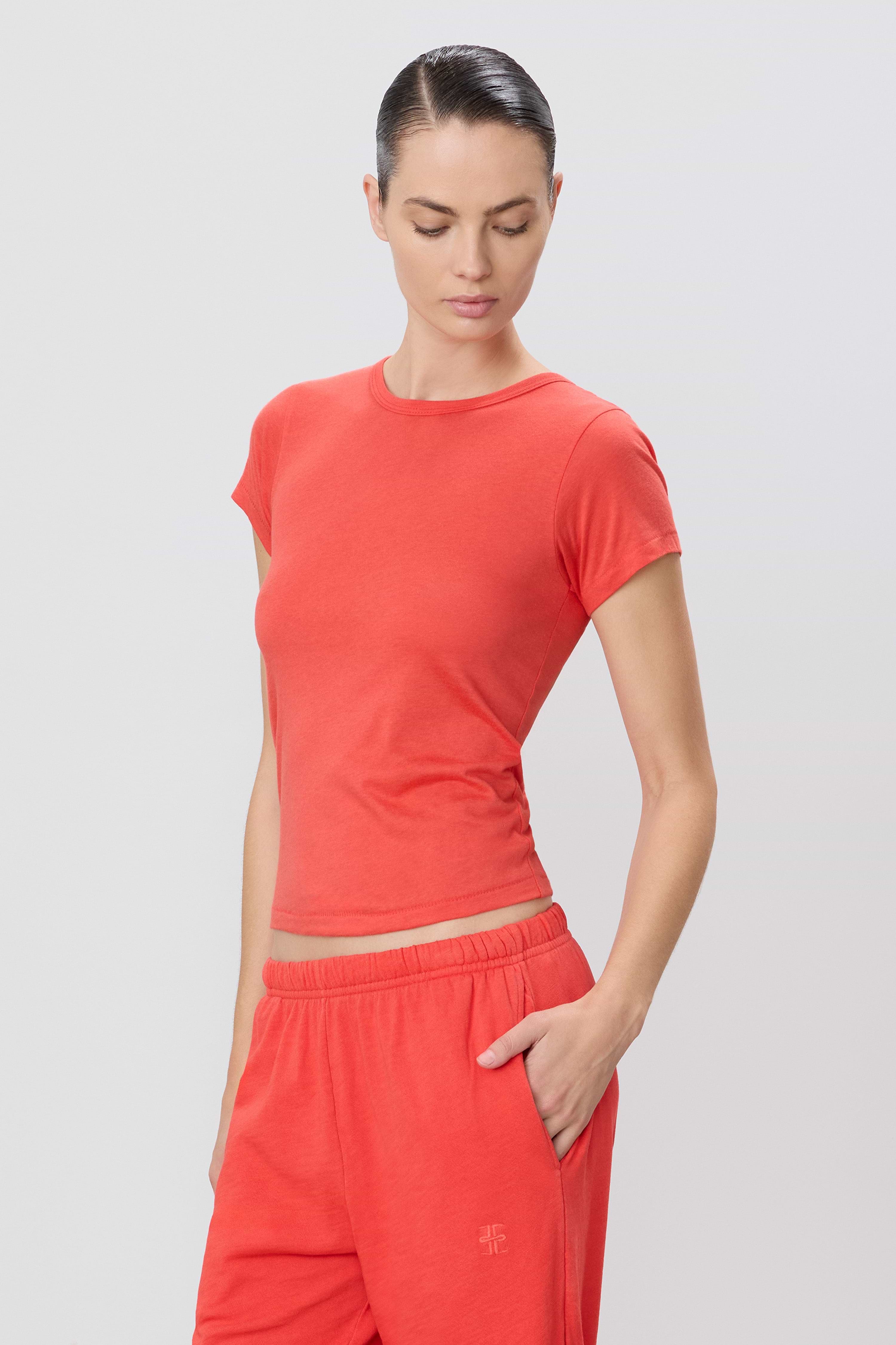 FITTED CREWNECK SHORT SLEEVE T-SHIRT - ÉTERNE