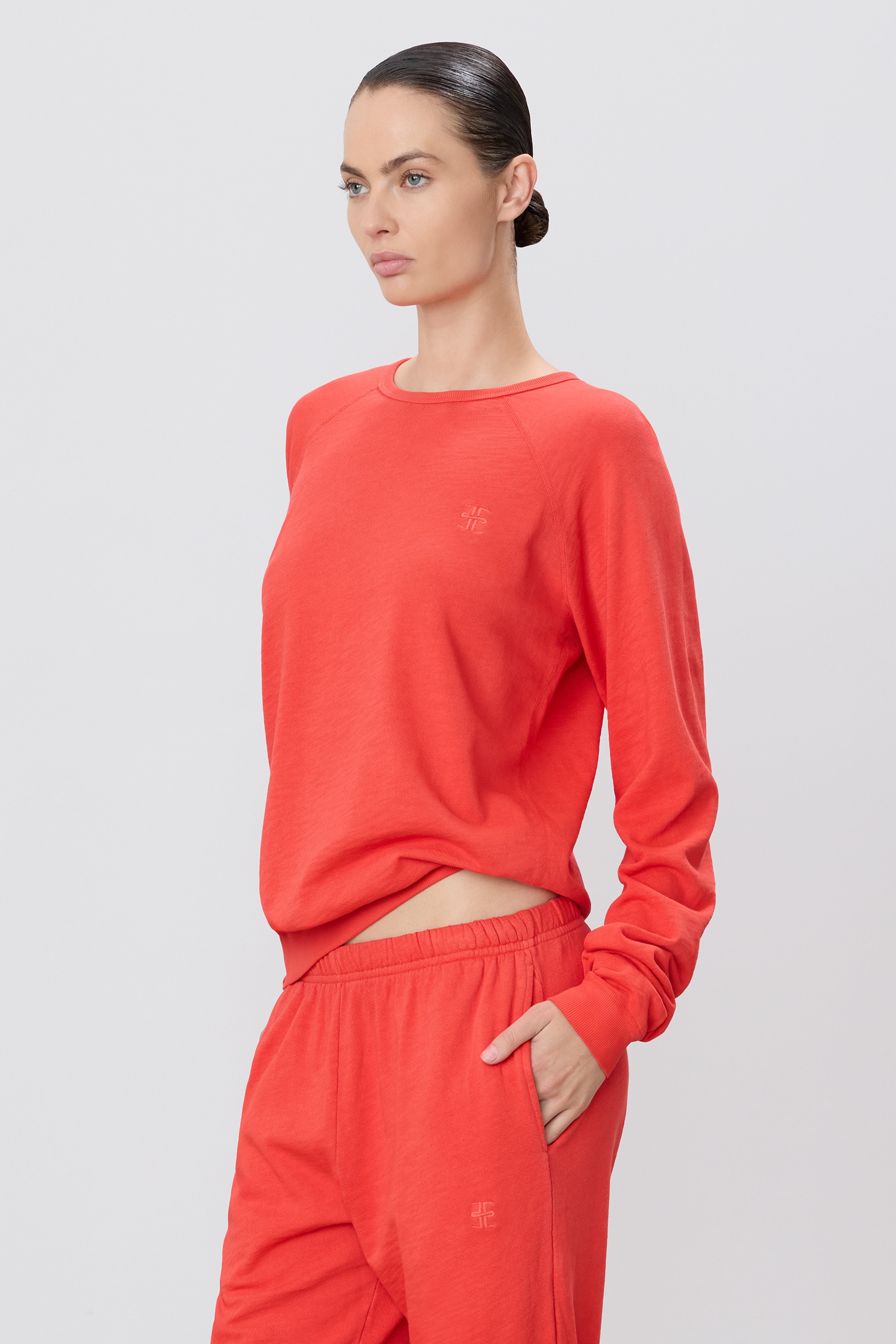 OVERSIZED RAGLAN SWEATSHIRT - ÉTERNE