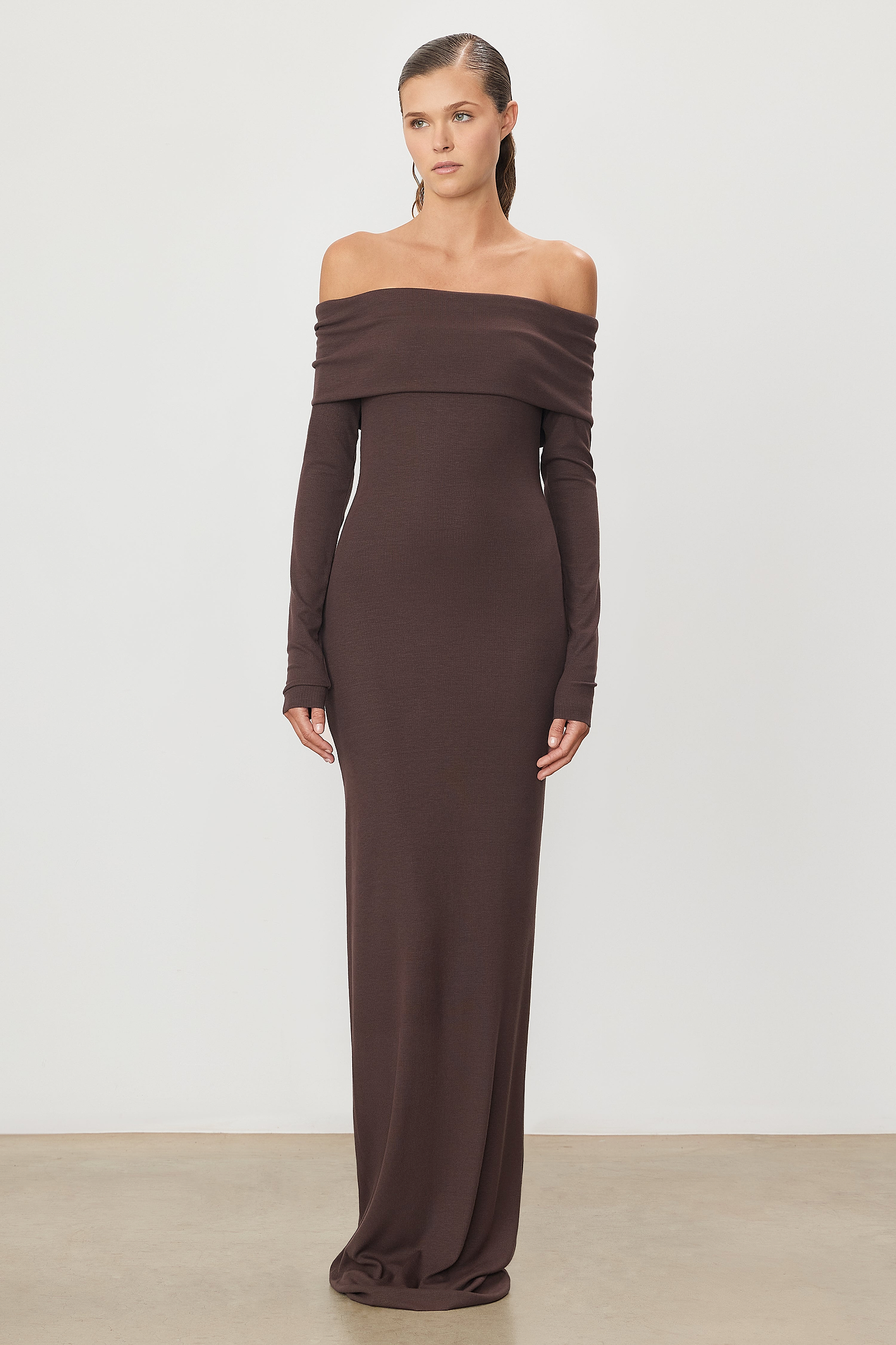 LONG SLEEVE OFF-SHOULDER MAXI DRESS - ÉTERNE