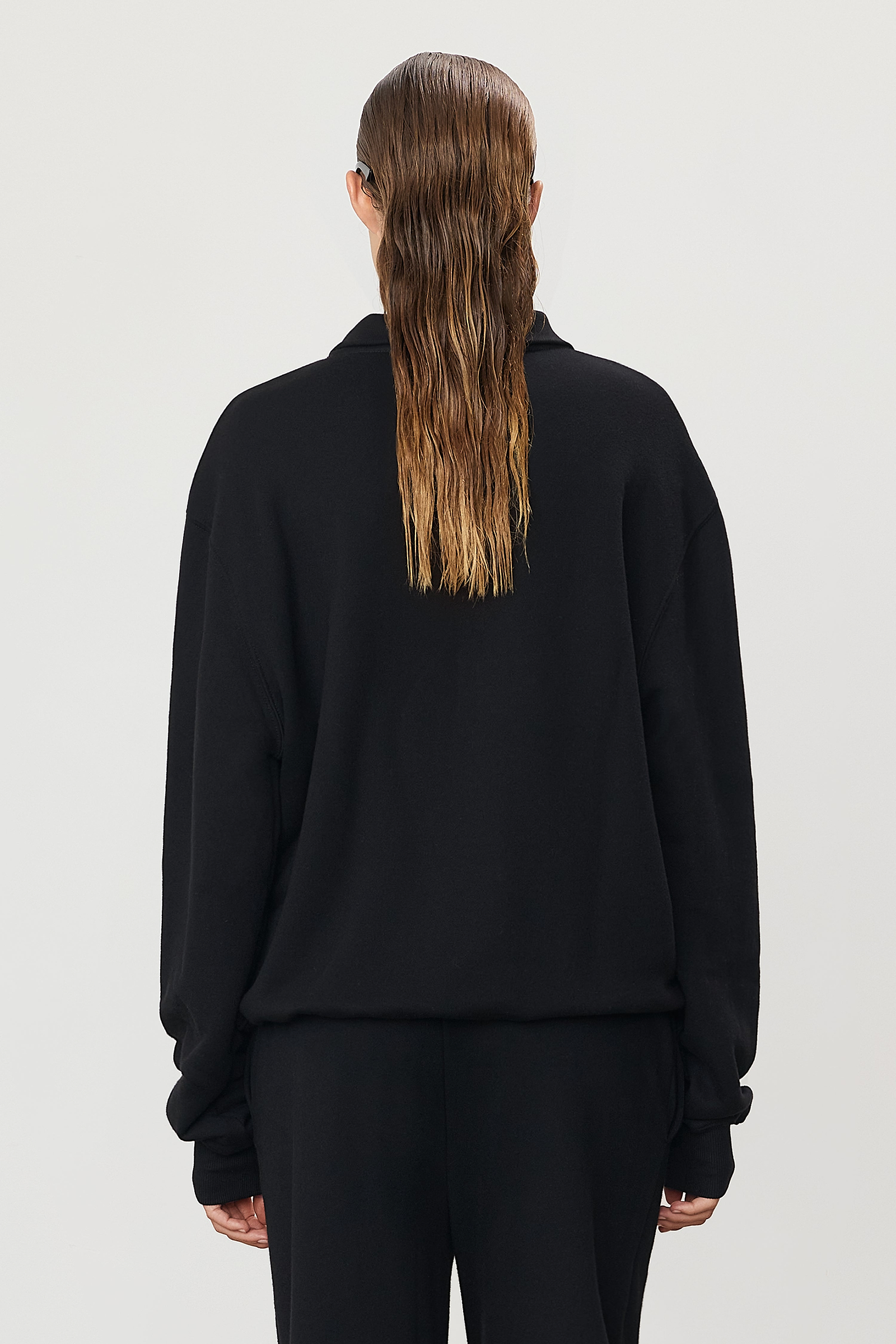 Zip-up Polo Sweatshirt Black - ÉTERNE