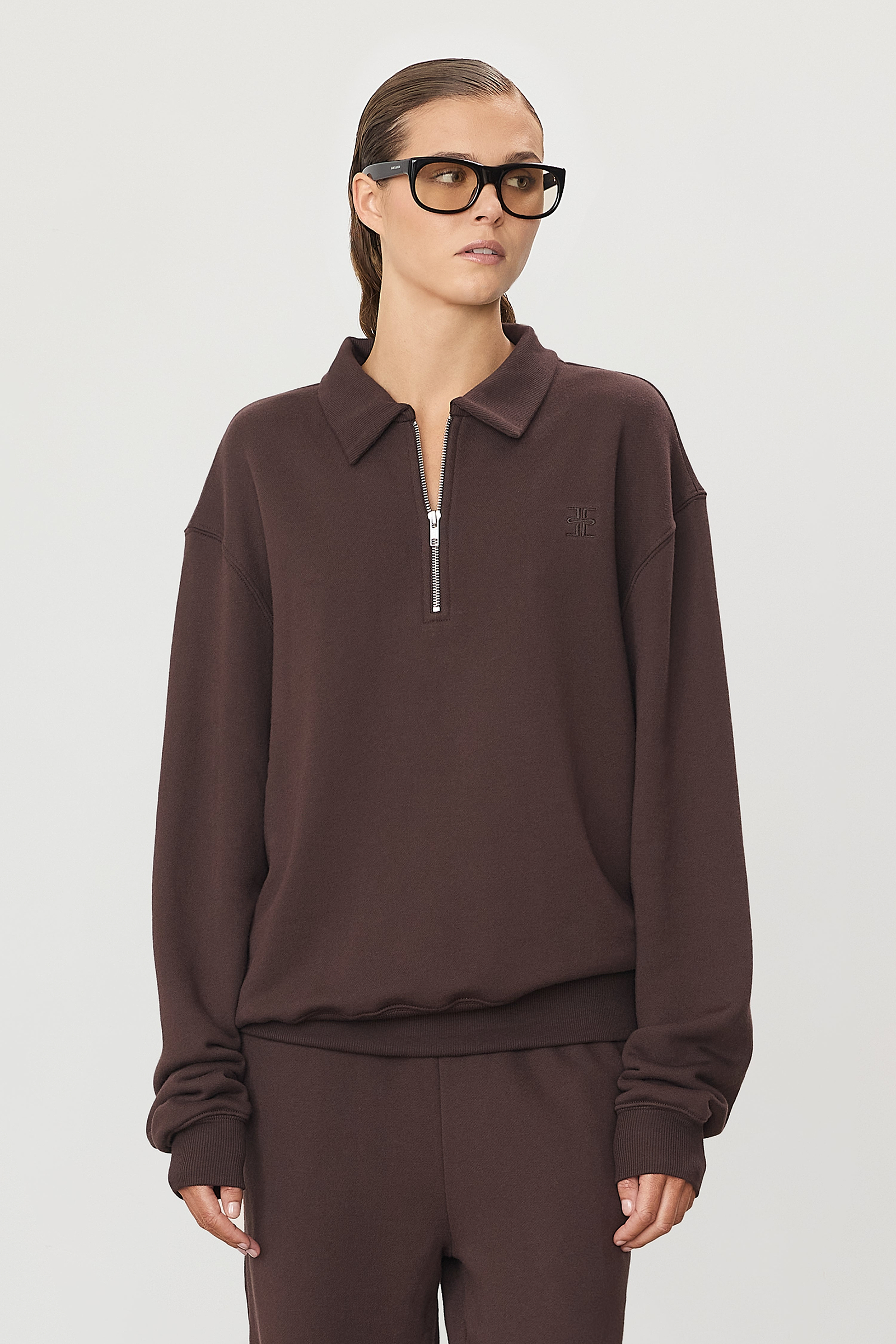 Zip-Up Polo Sweatshirt Espresso - ÉTERNE