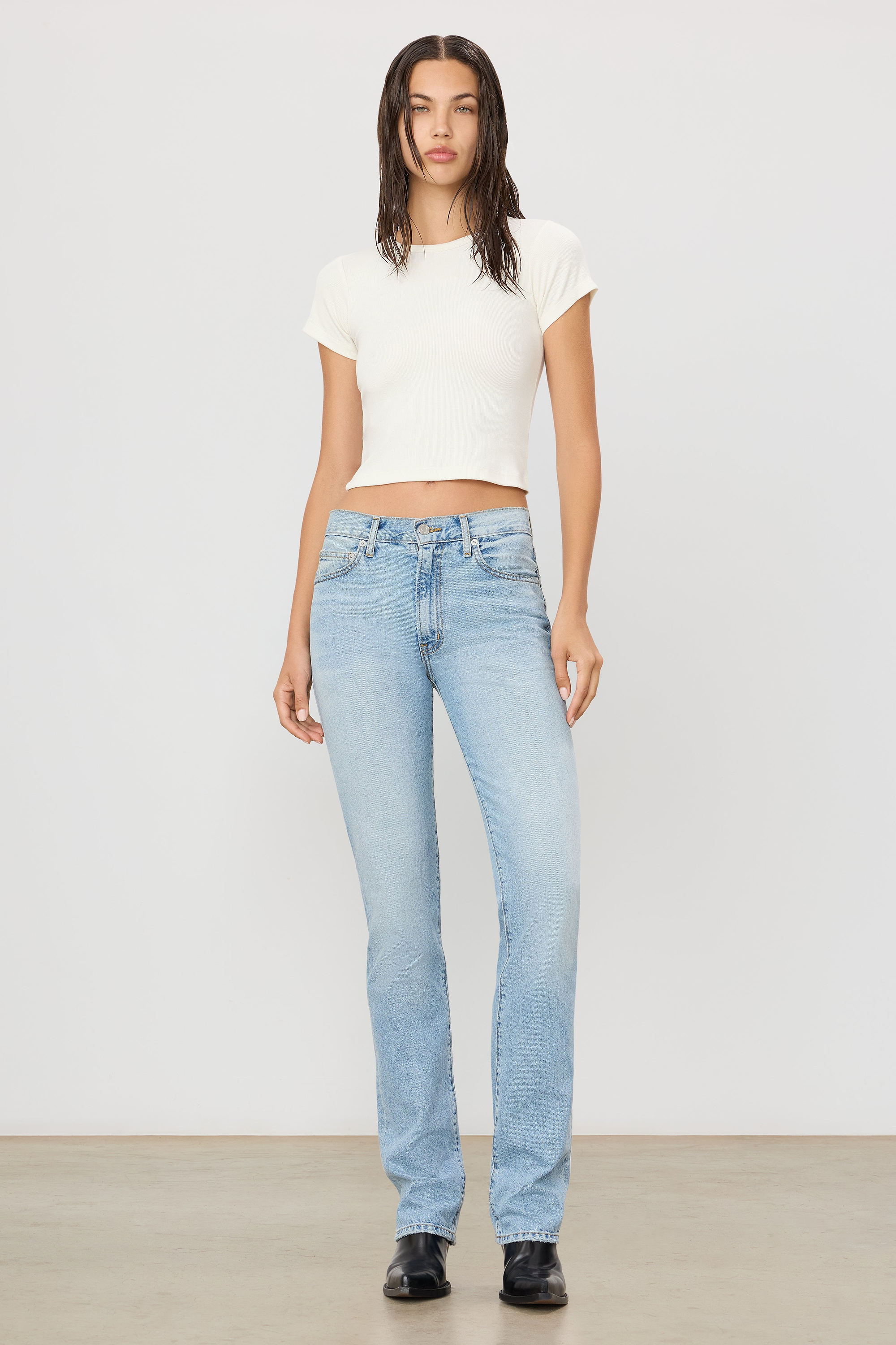 CHLOÉ JEAN - ÉTERNE