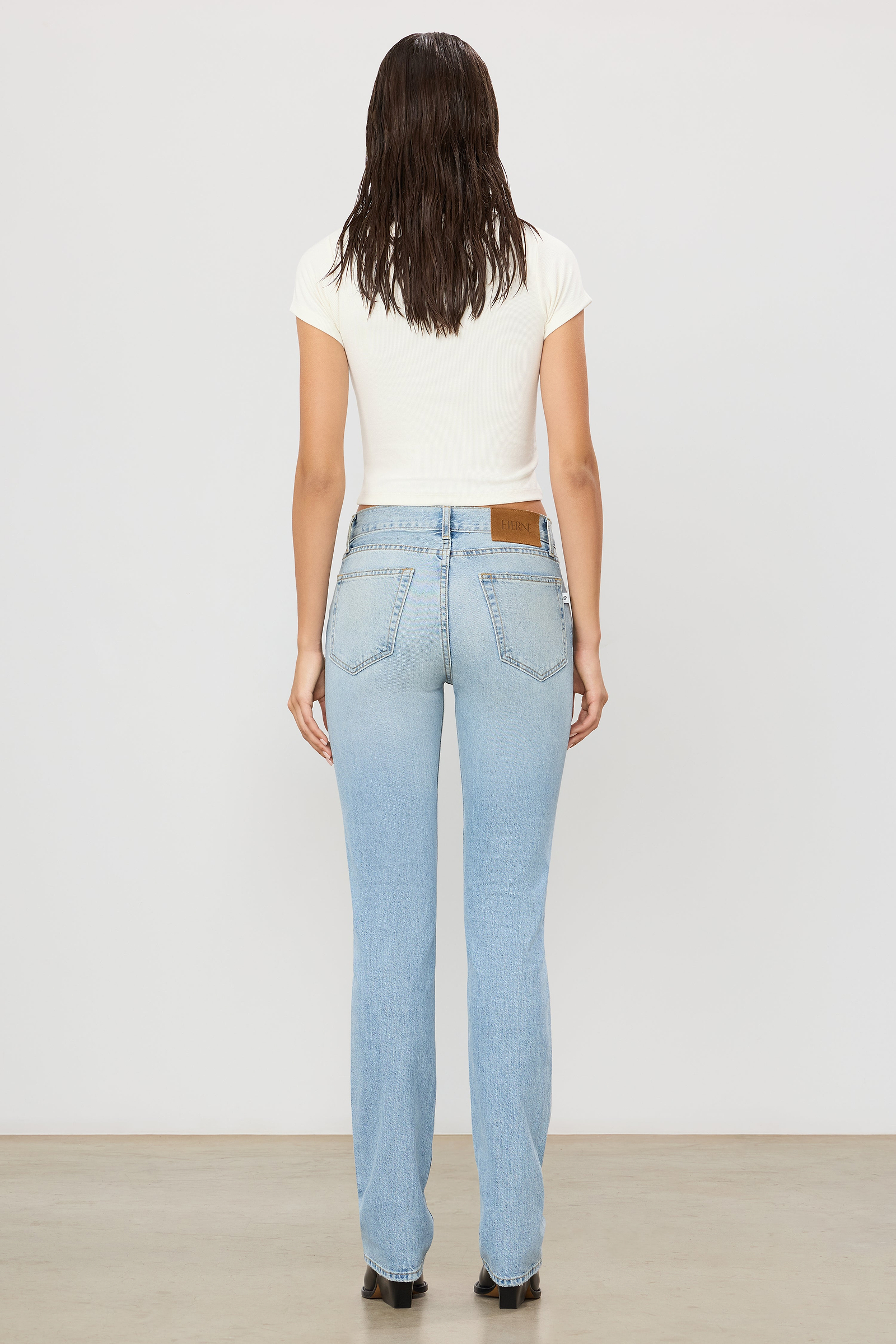 CHLOÉ JEAN - ÉTERNE