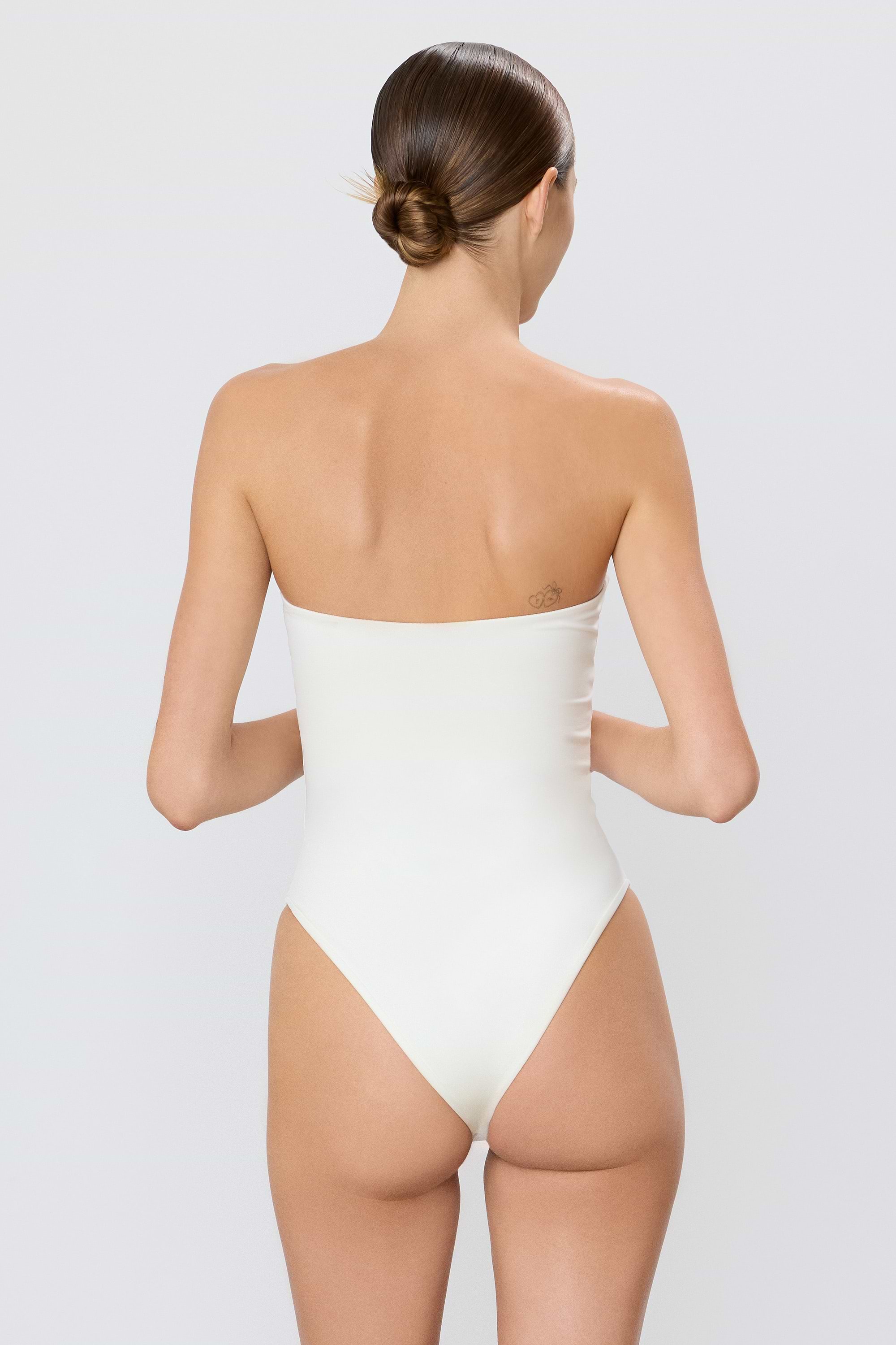 KAIA ONE PIECE - ÉTERNE