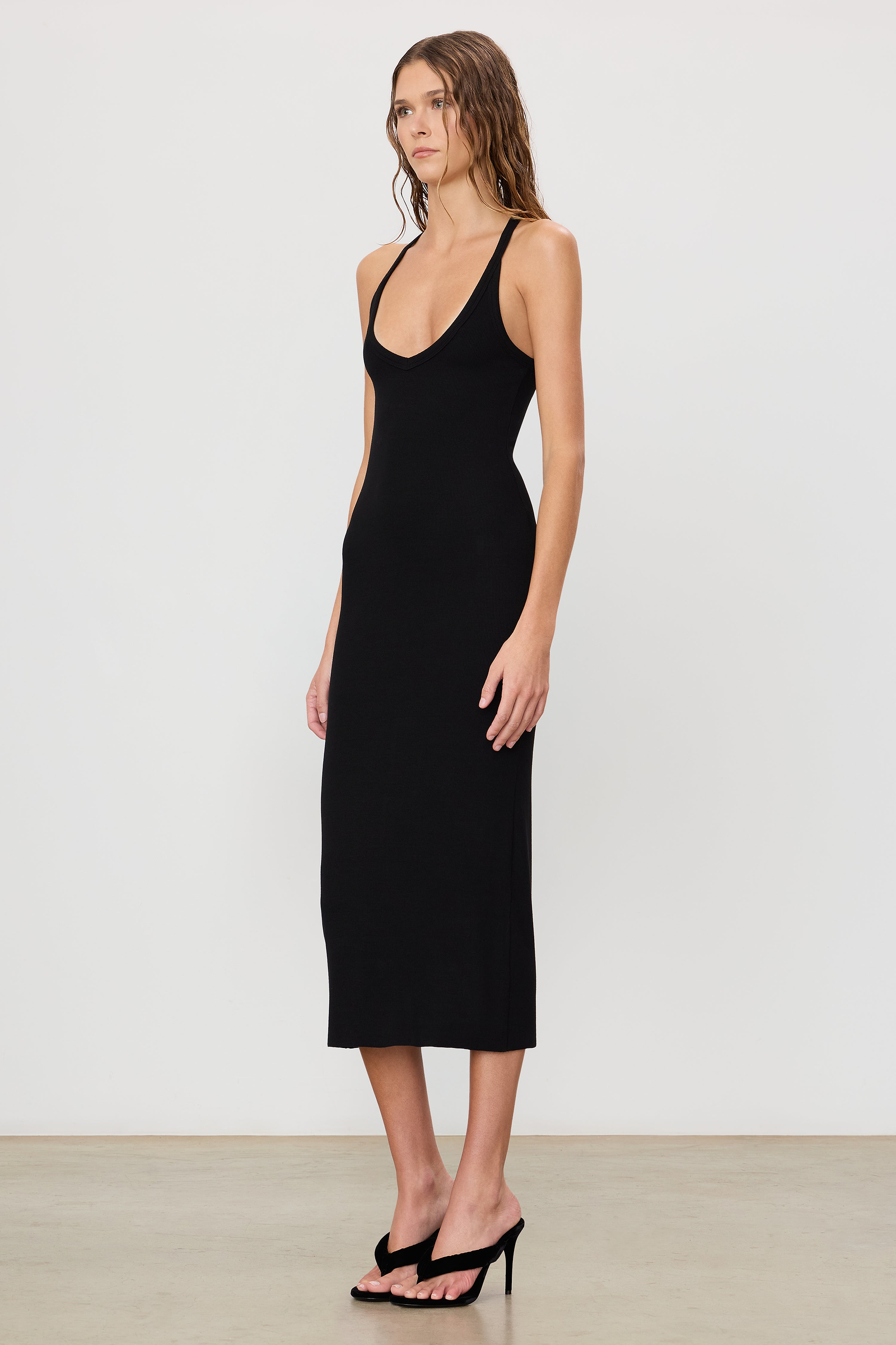 V-NECK RACERBACK MIDI DRESS - ÉTERNE
