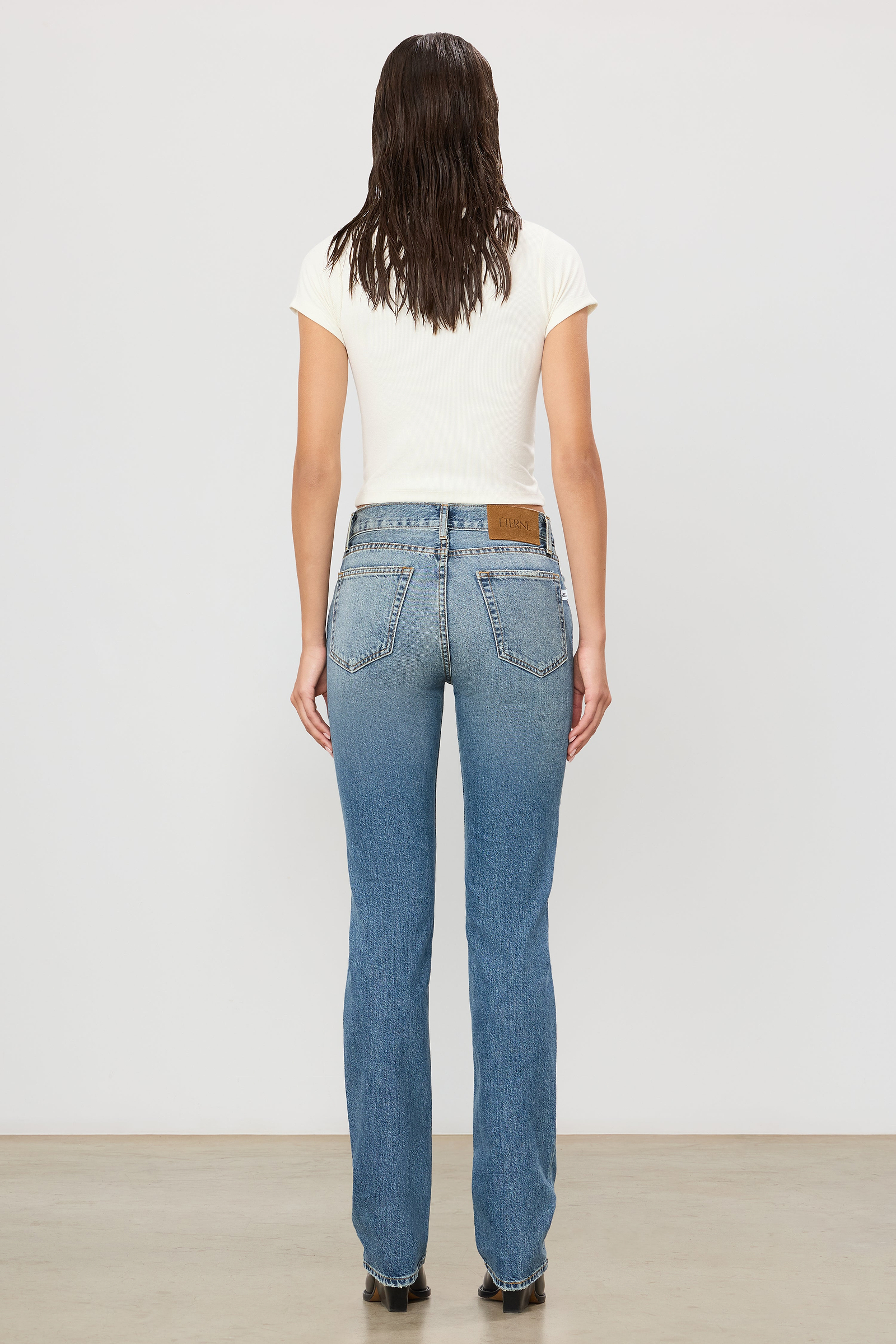 CHLOÉ JEAN - ÉTERNE