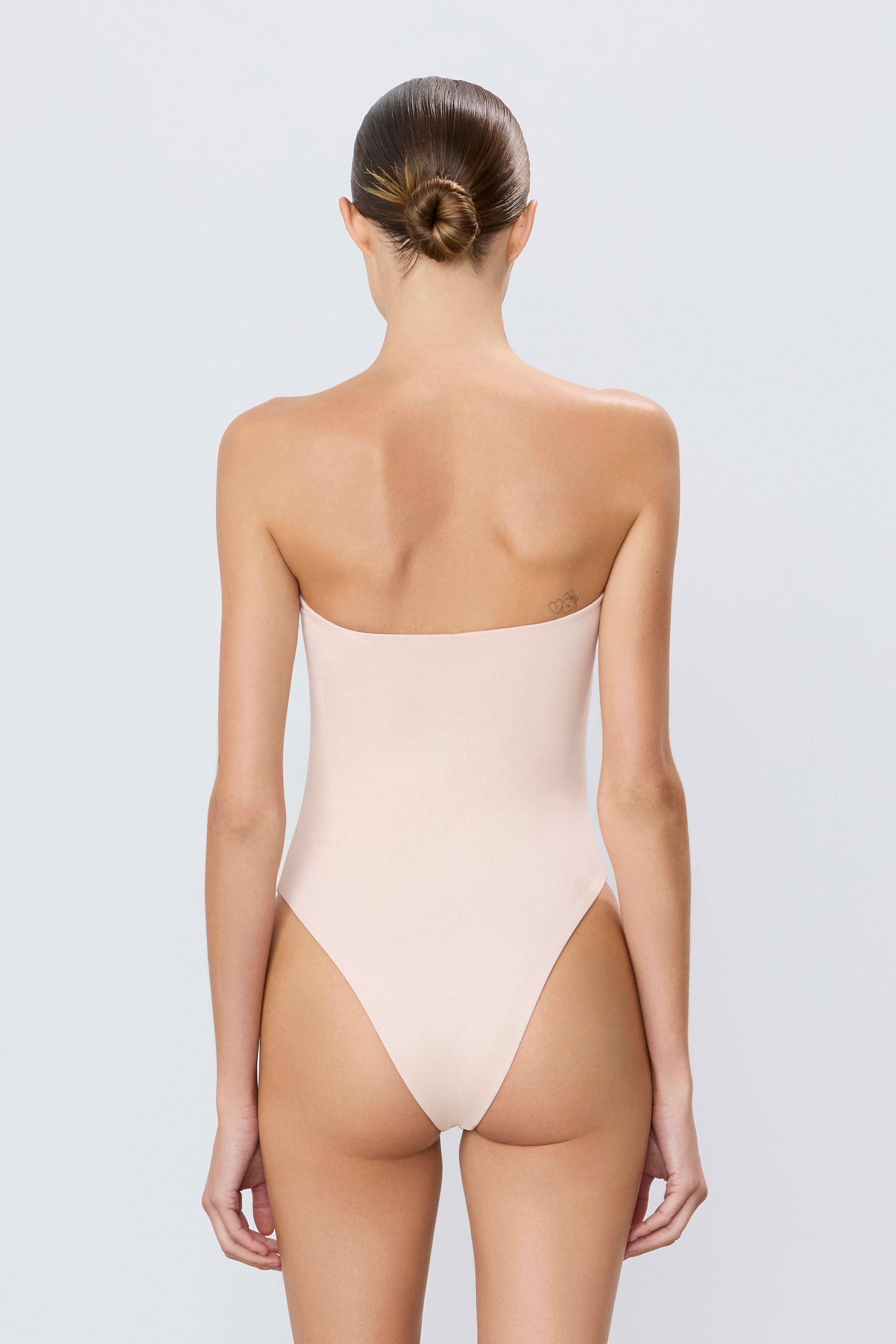 KAIA ONE PIECE - ÉTERNE