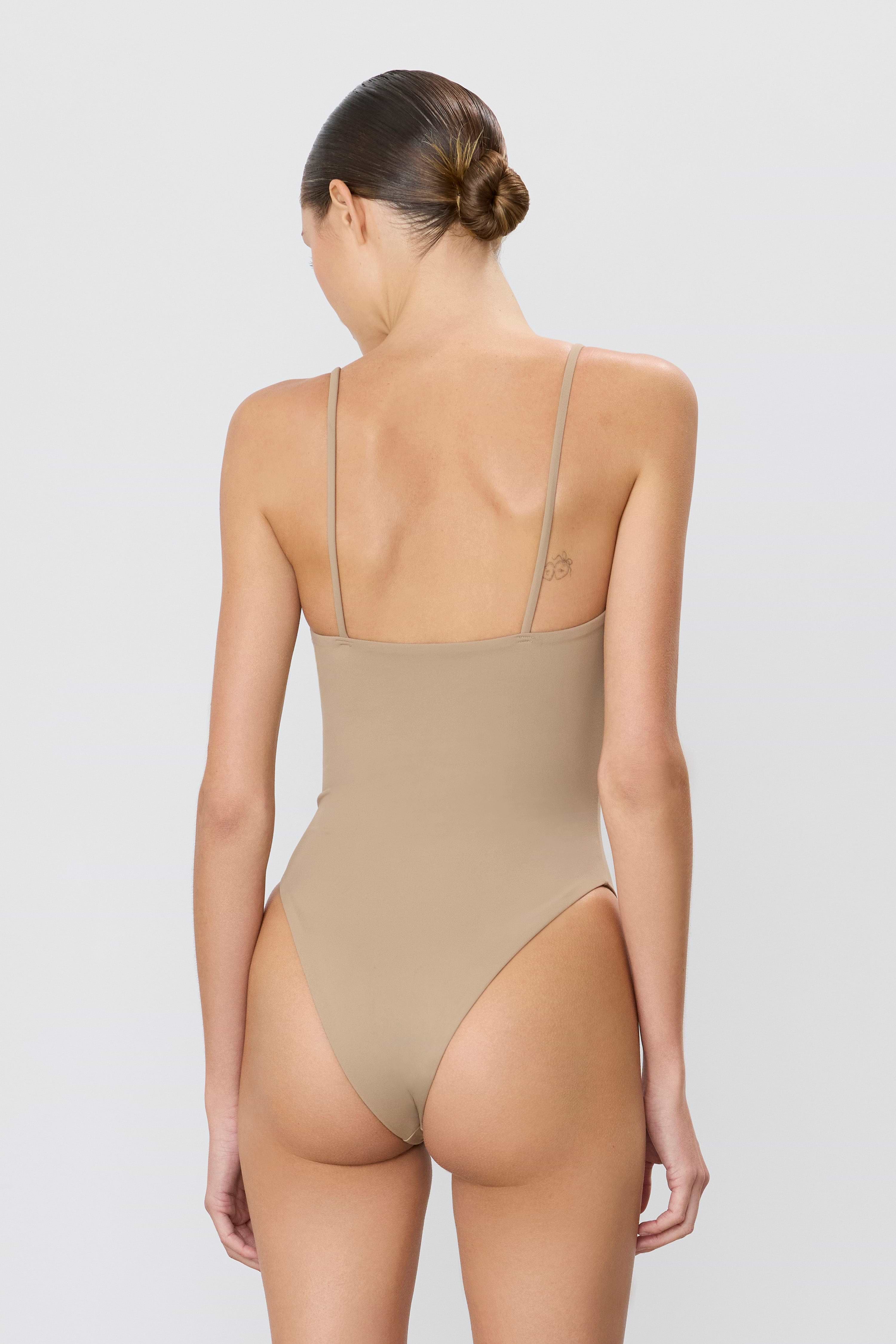 GRACE ONE PIECE - ÉTERNE