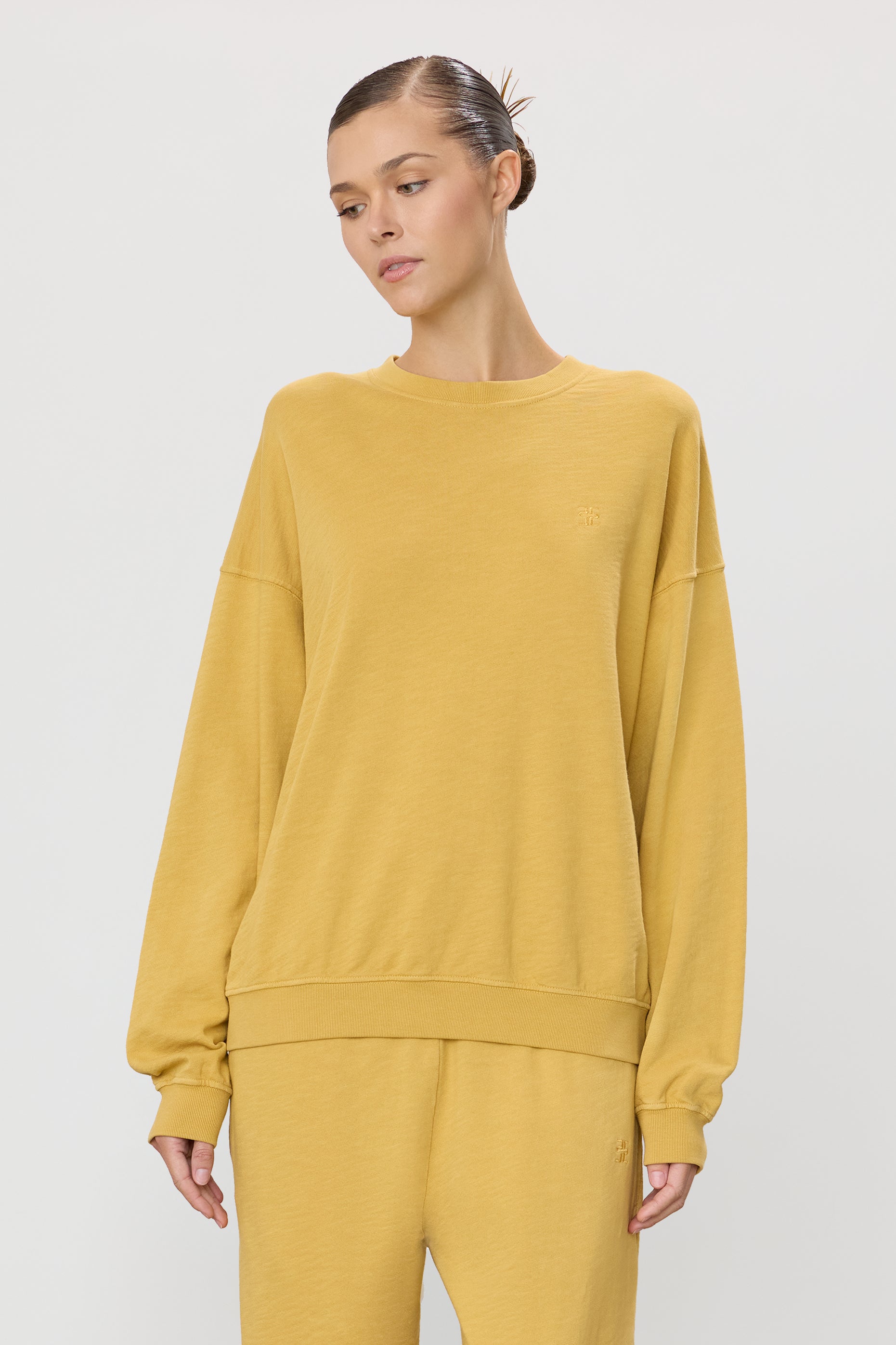 OVERSIZED CREWNECK SWEATSHIRT - ÉTERNE