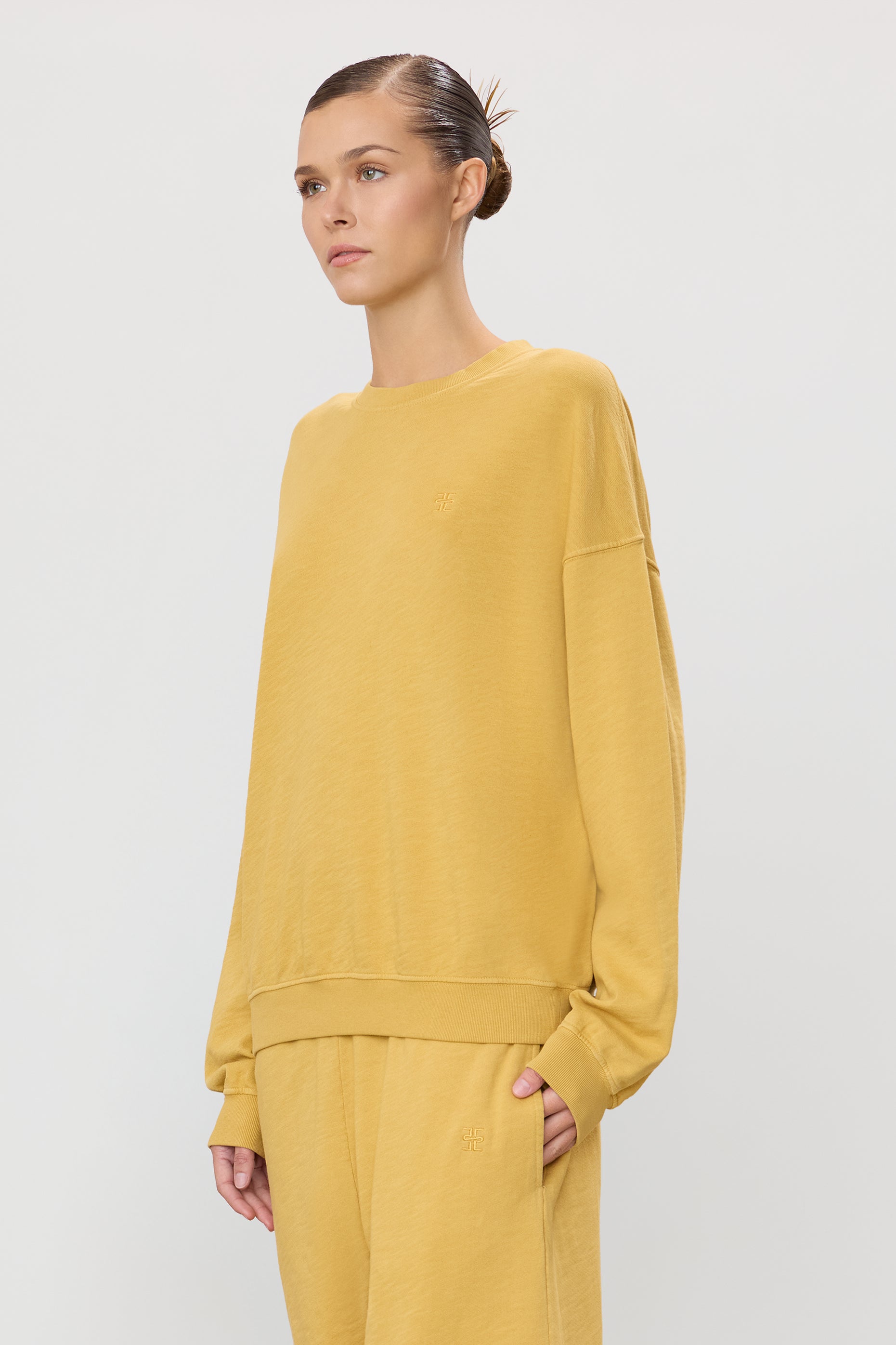 OVERSIZED CREWNECK SWEATSHIRT - ÉTERNE