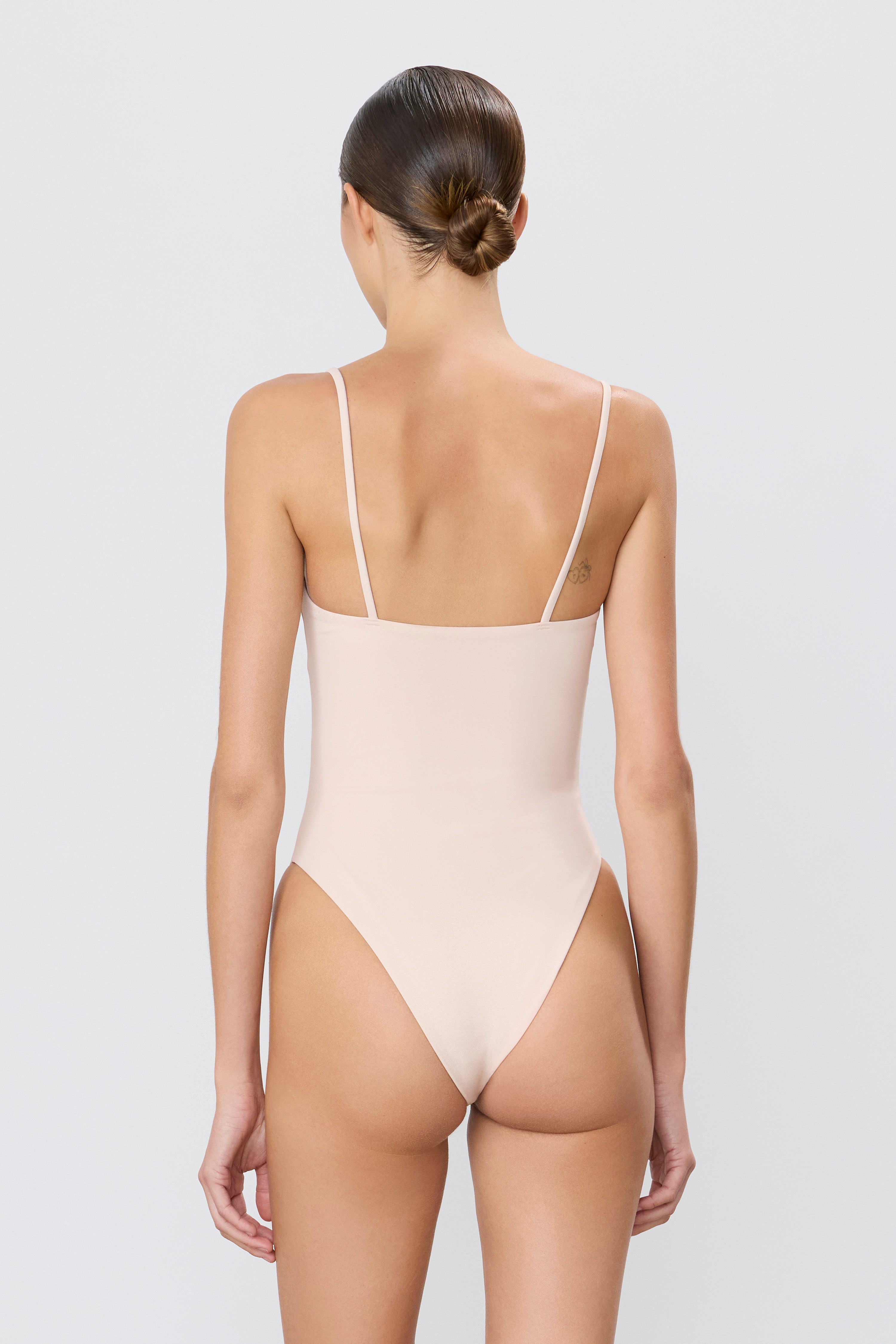 GRACE ONE PIECE - ÉTERNE