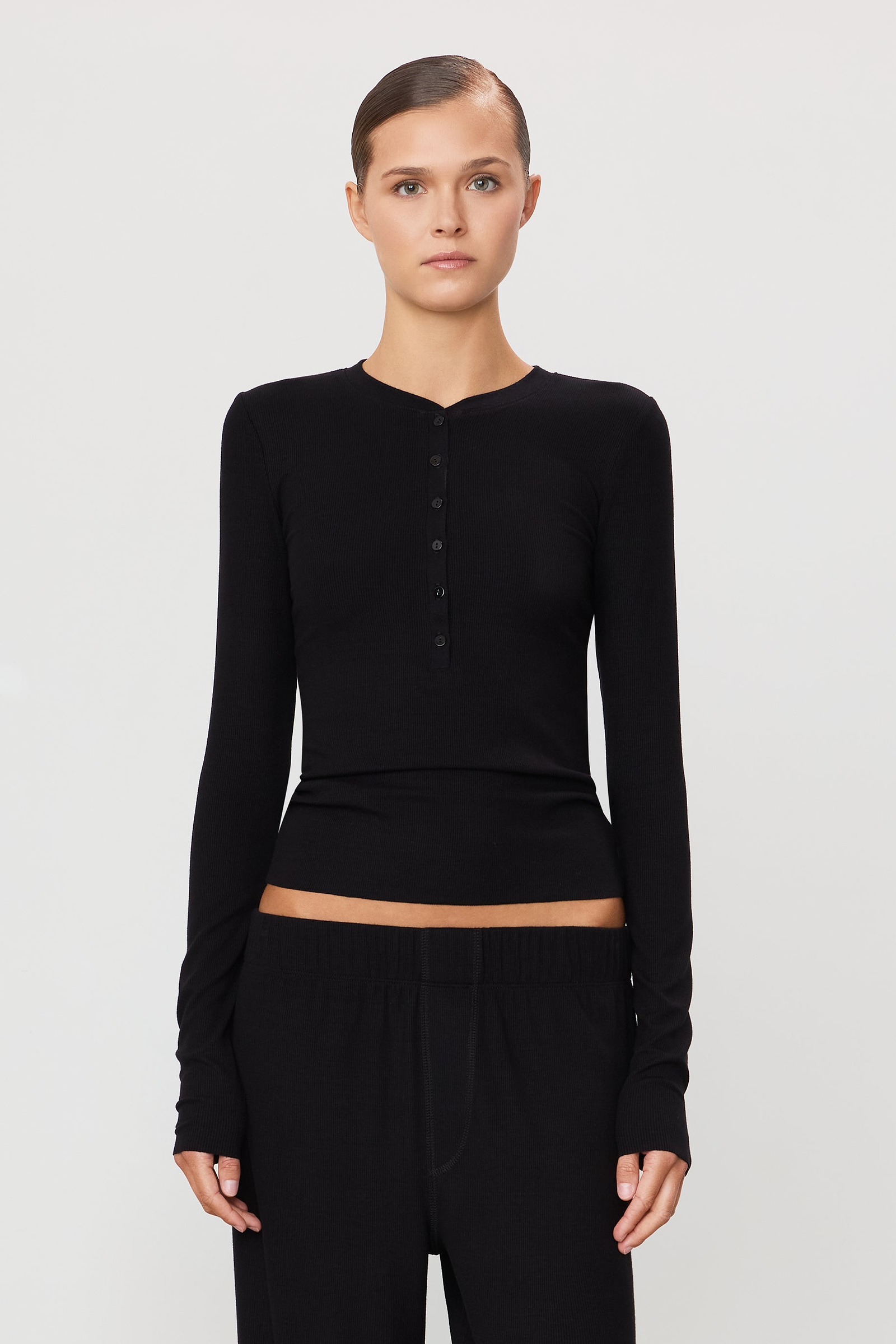 LONG SLEEVE HENLEY - ÉTERNE