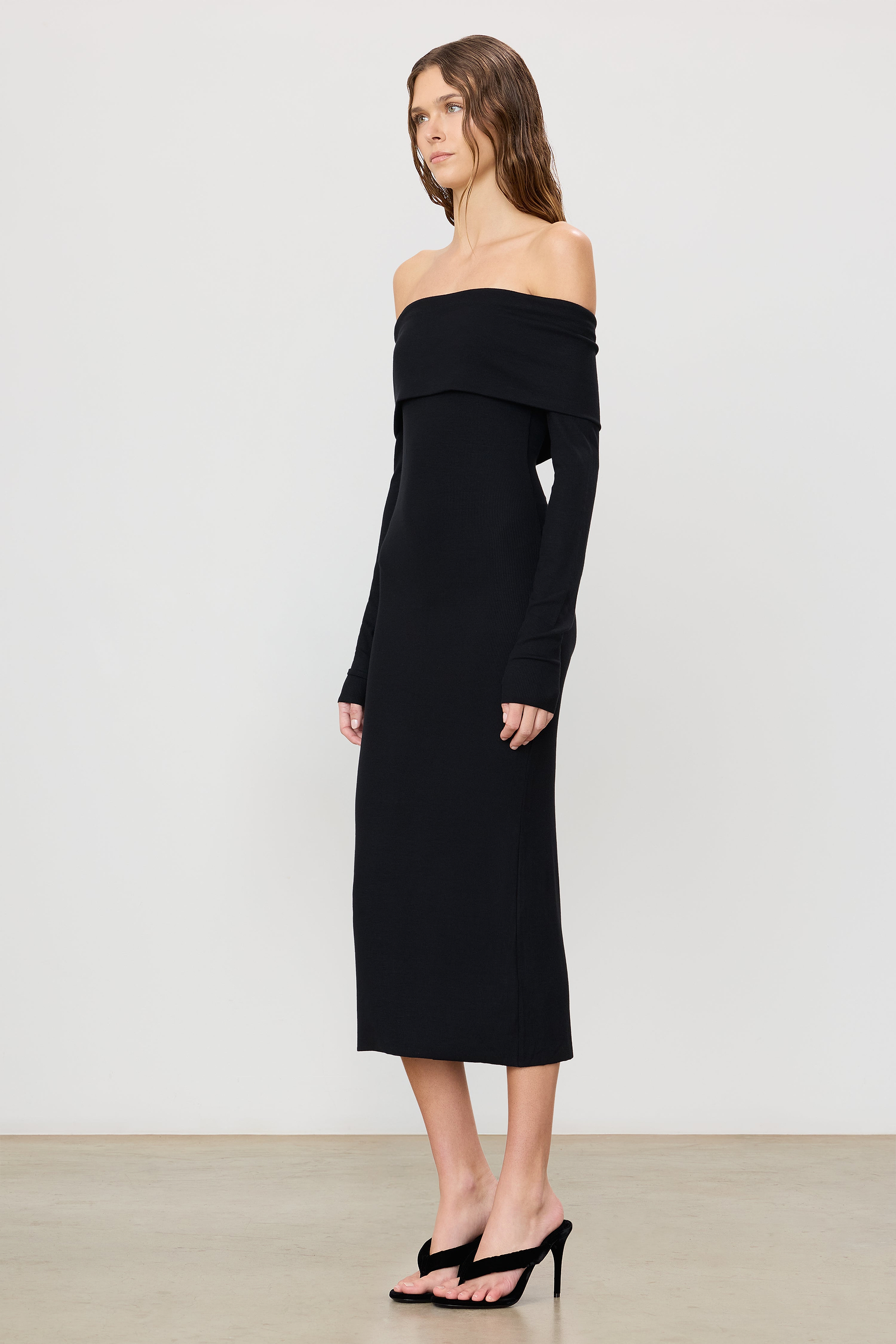 LONG SLEEVE OFF-SHOULDER MIDI DRESS - ÉTERNE