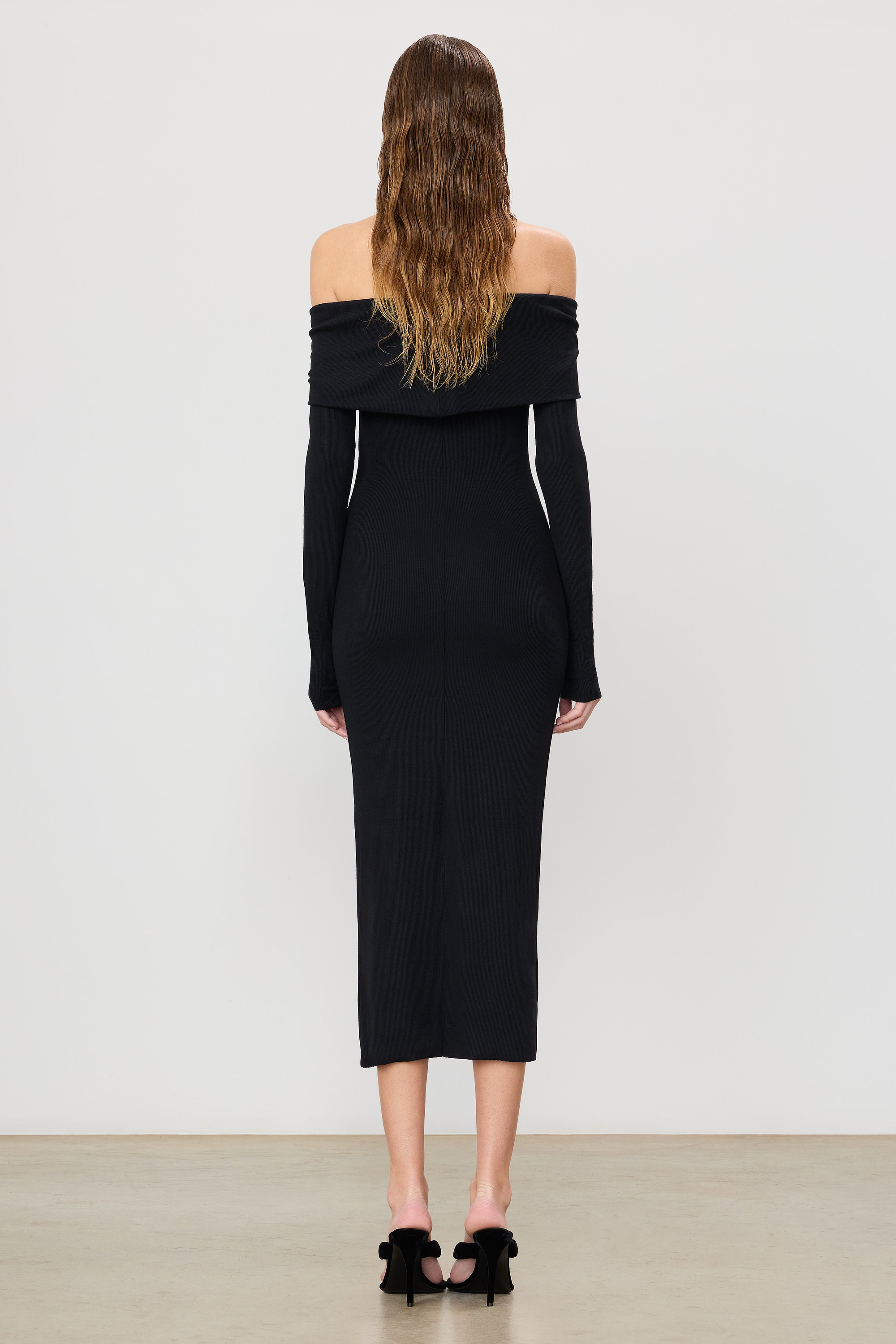 LONG SLEEVE OFF-SHOULDER MIDI DRESS - ÉTERNE