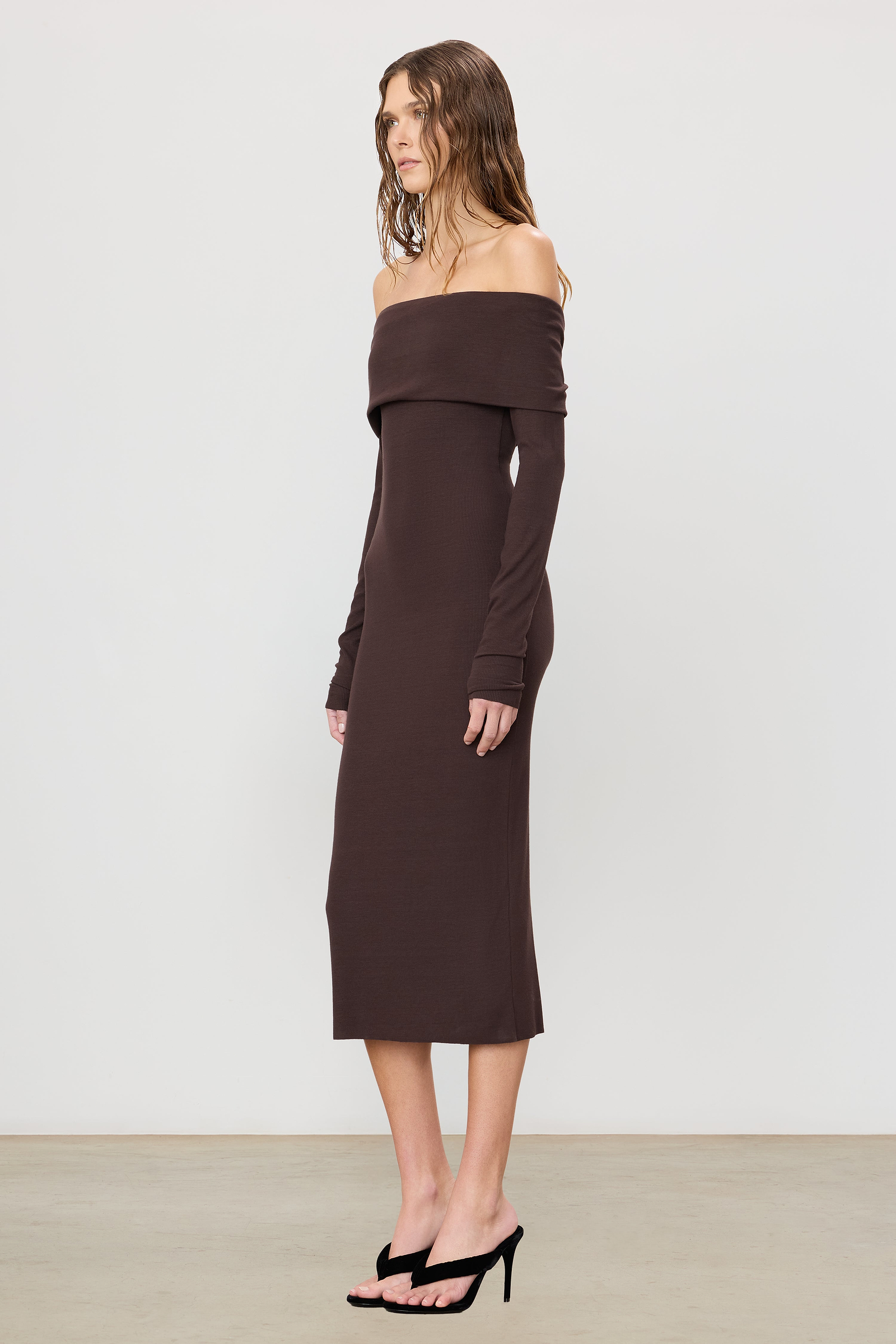 LONG SLEEVE OFF-SHOULDER MIDI DRESS - ÉTERNE