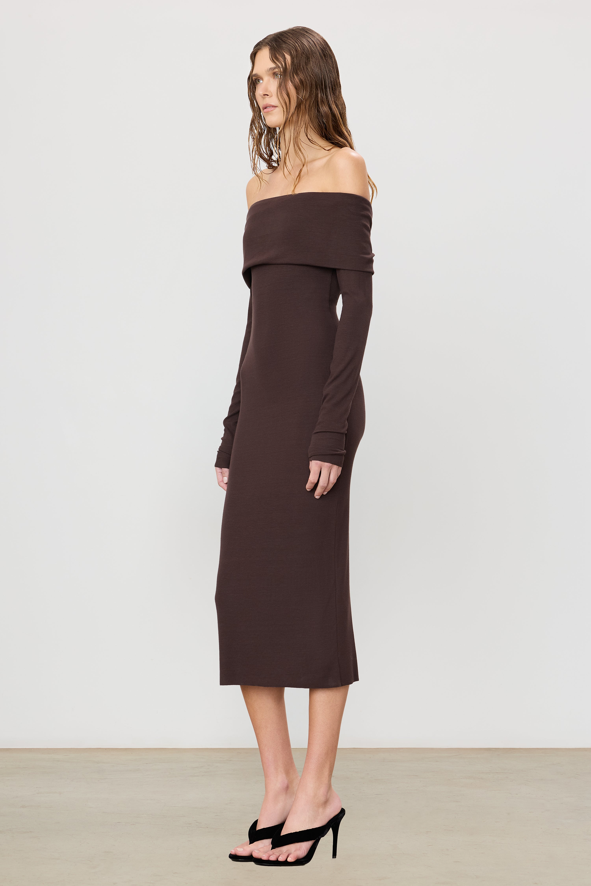 LONG SLEEVE OFF-SHOULDER MIDI DRESS - ÉTERNE