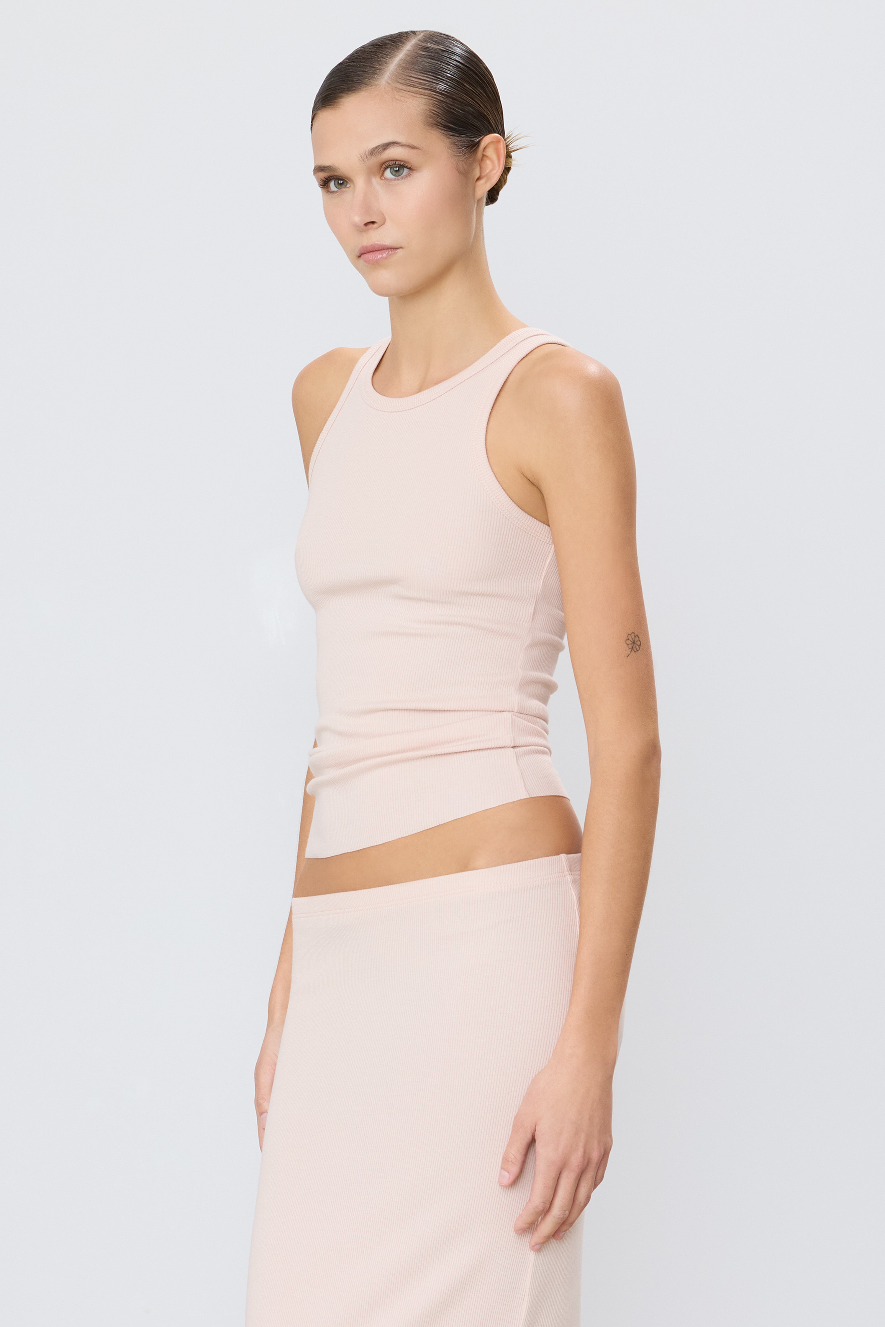 HIGH NECK FITTED TANK - ÉTERNE