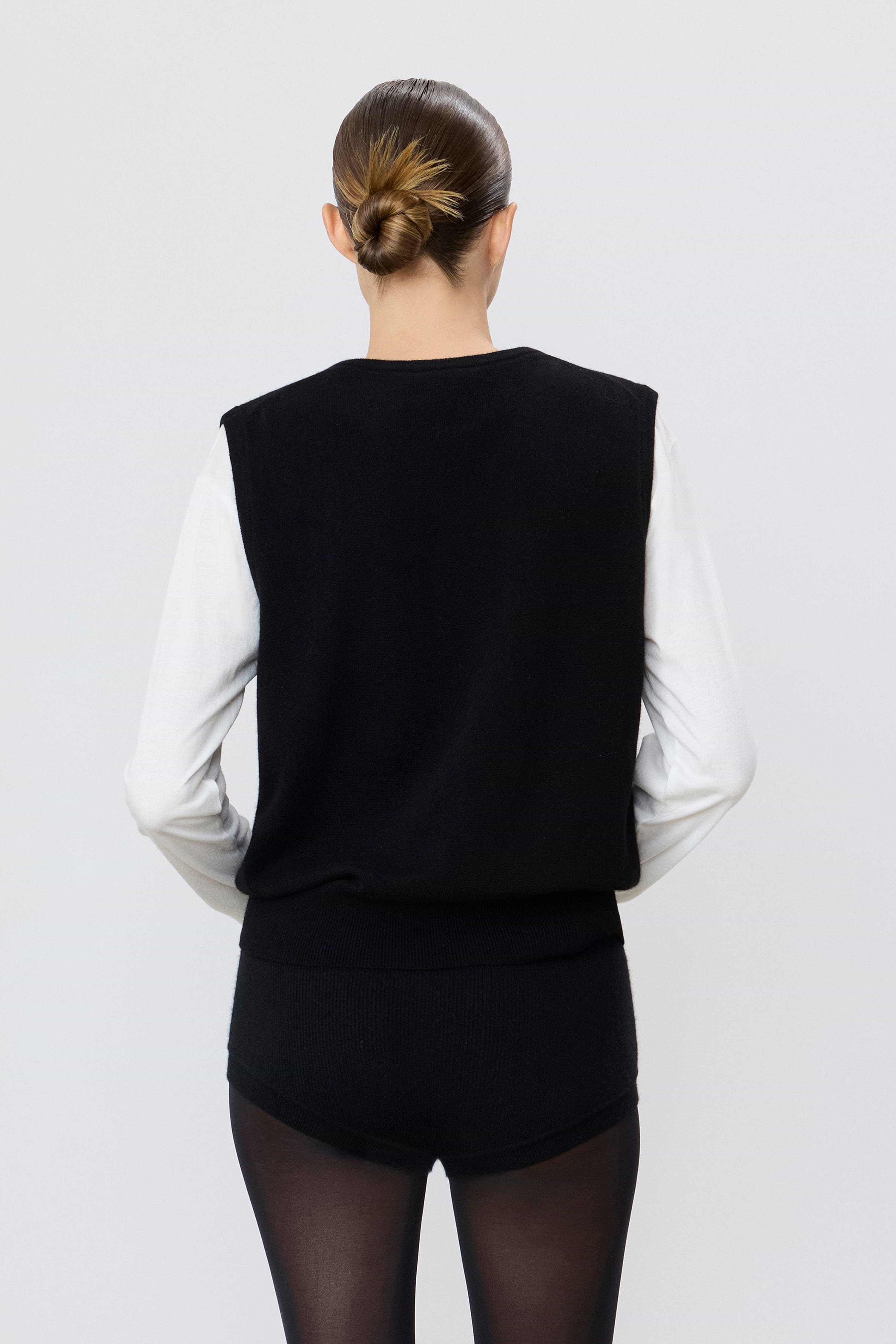 ÉTERNE ARCHIE VEST