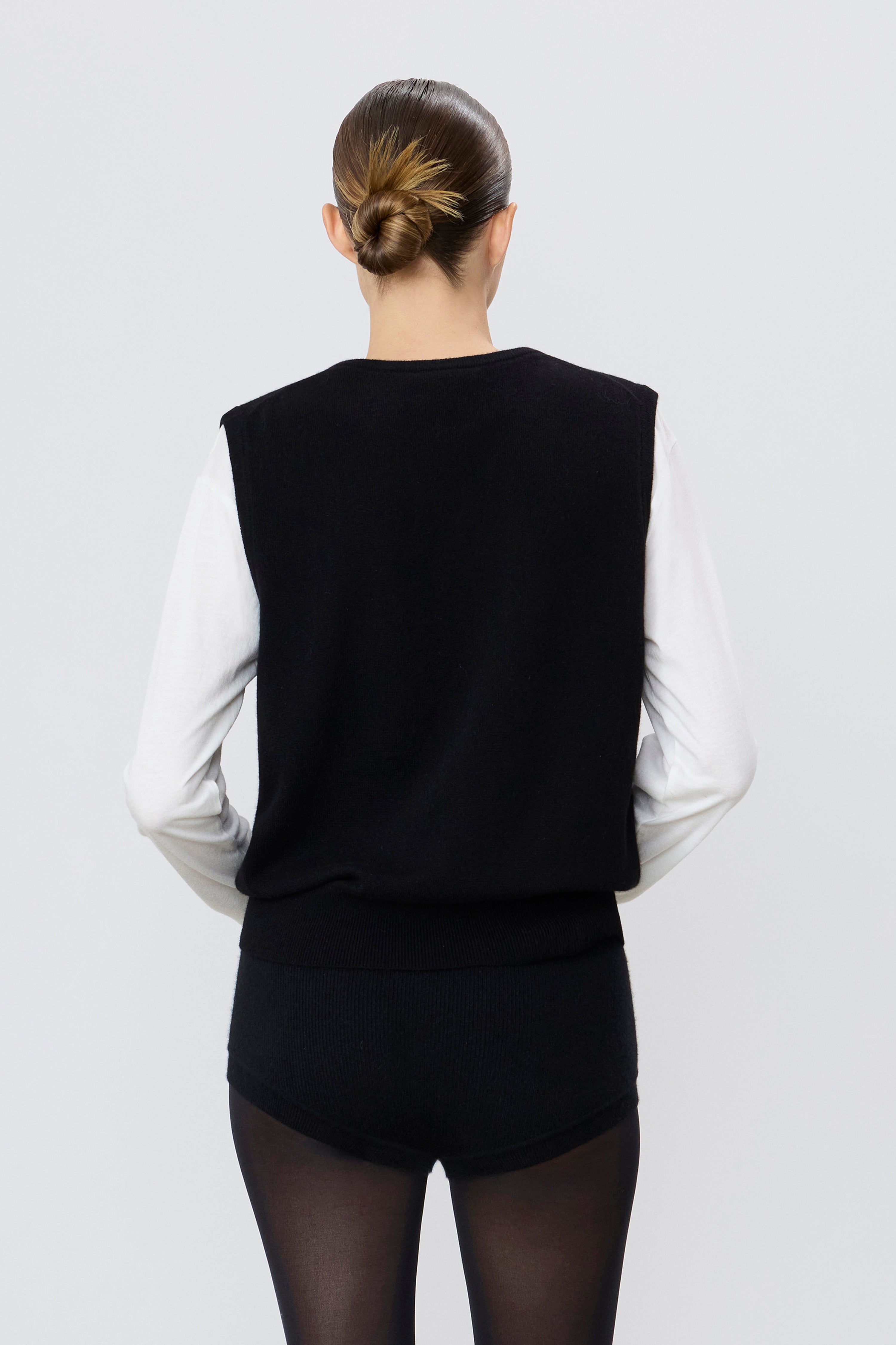 ÉTERNE ARCHIE VEST