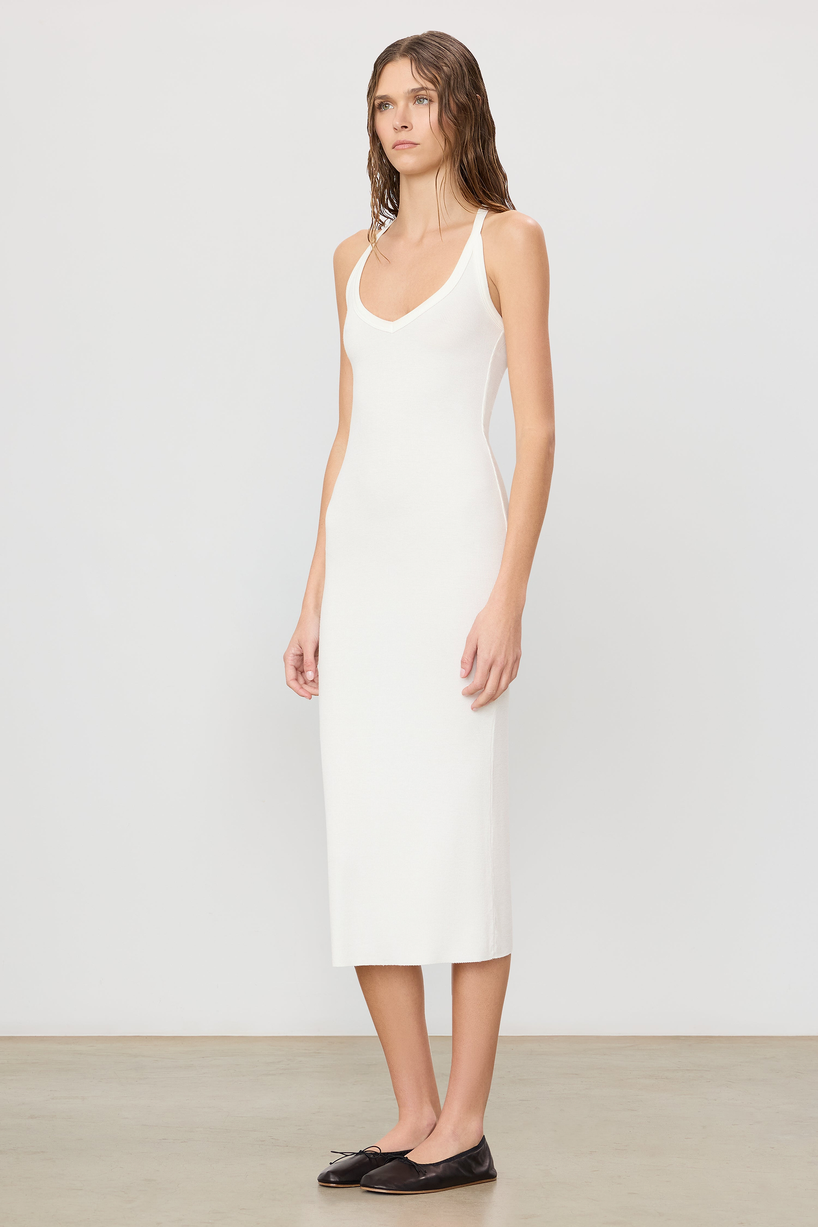 V-NECK RACERBACK MIDI DRESS - ÉTERNE