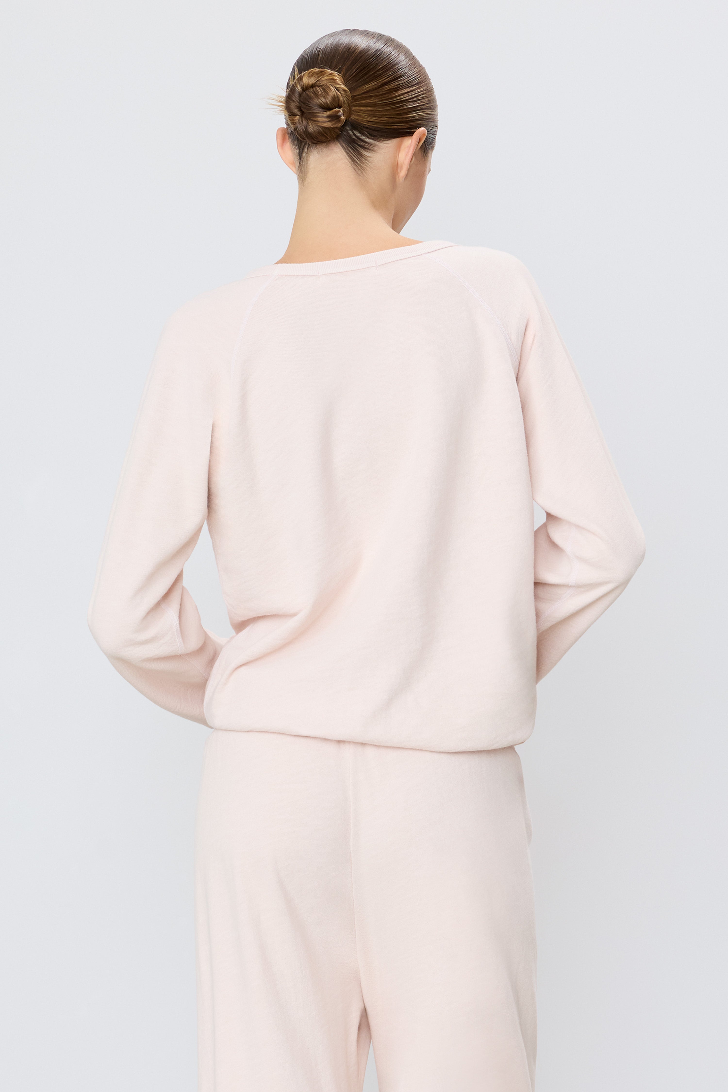 OVERSIZED RAGLAN SWEATSHIRT - ÉTERNE
