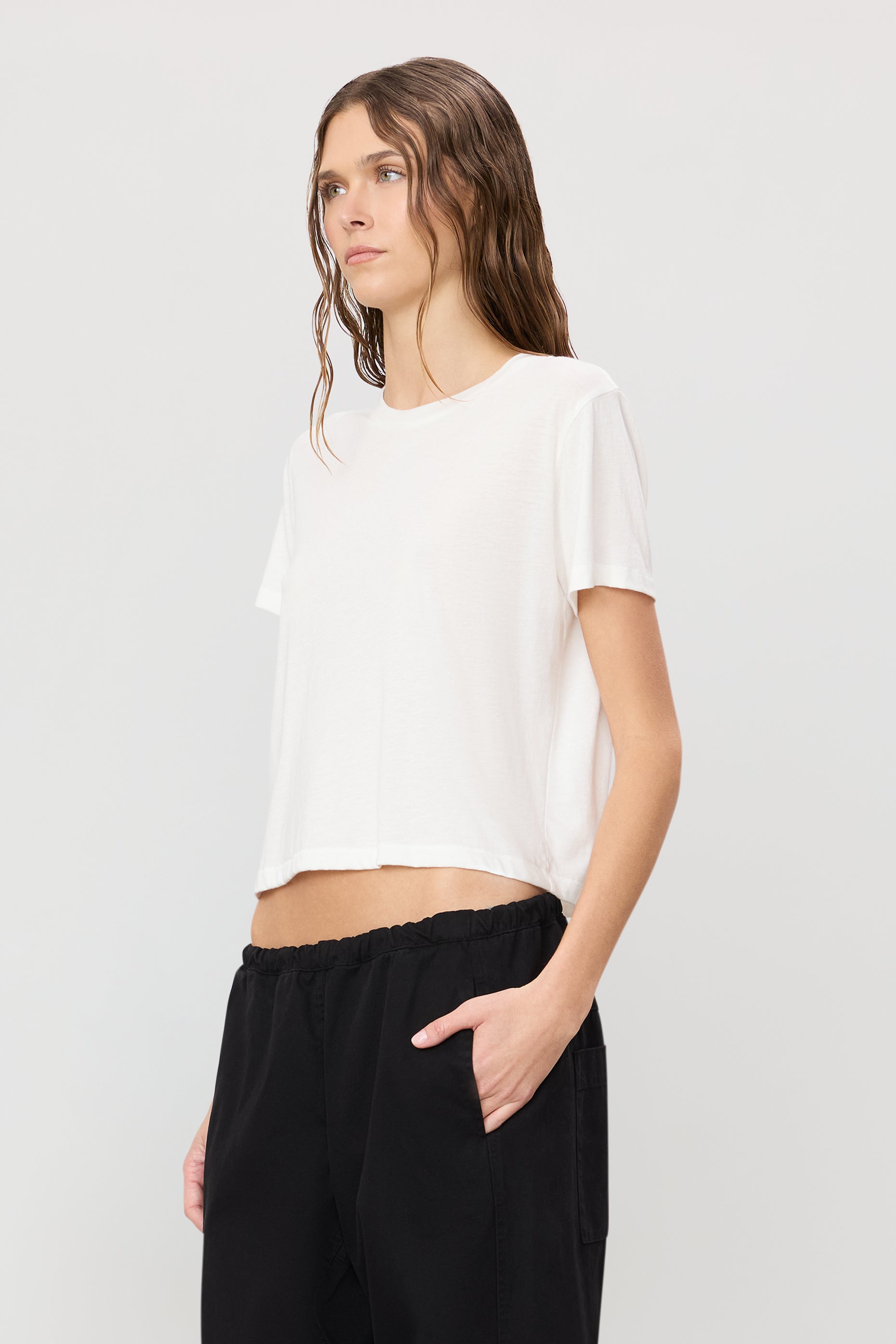 SHORT SLEEVE BOXY TEE - ÉTERNE