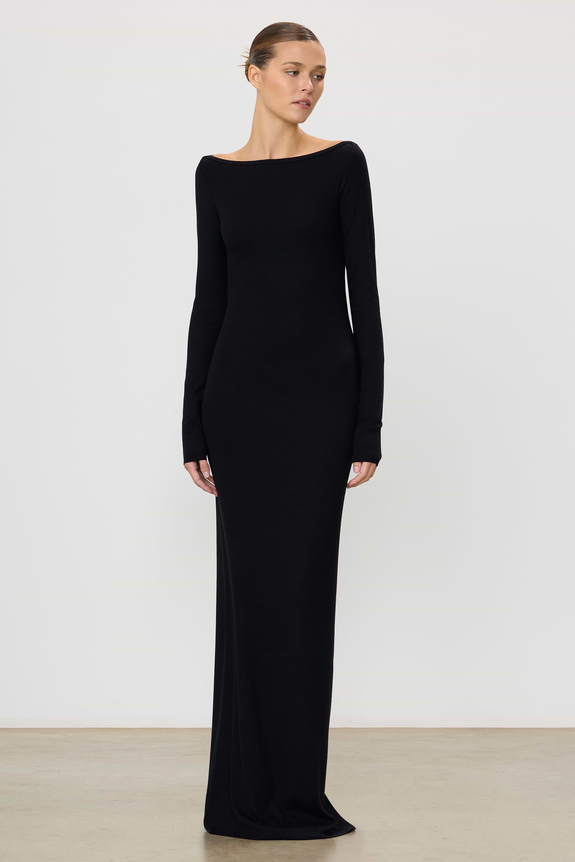Eterne Long Sleeve Boatneck Maxi Dress in BLACK. Size XL Eterne Long Sleeve Boatneck Maxi Dress in BLACK. Size XL
