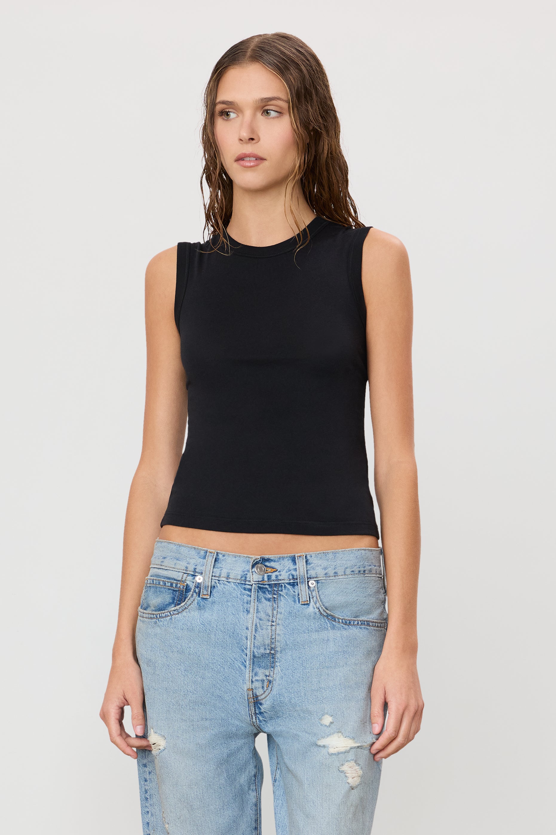 FITTED MUSCLE TANK - ÉTERNE