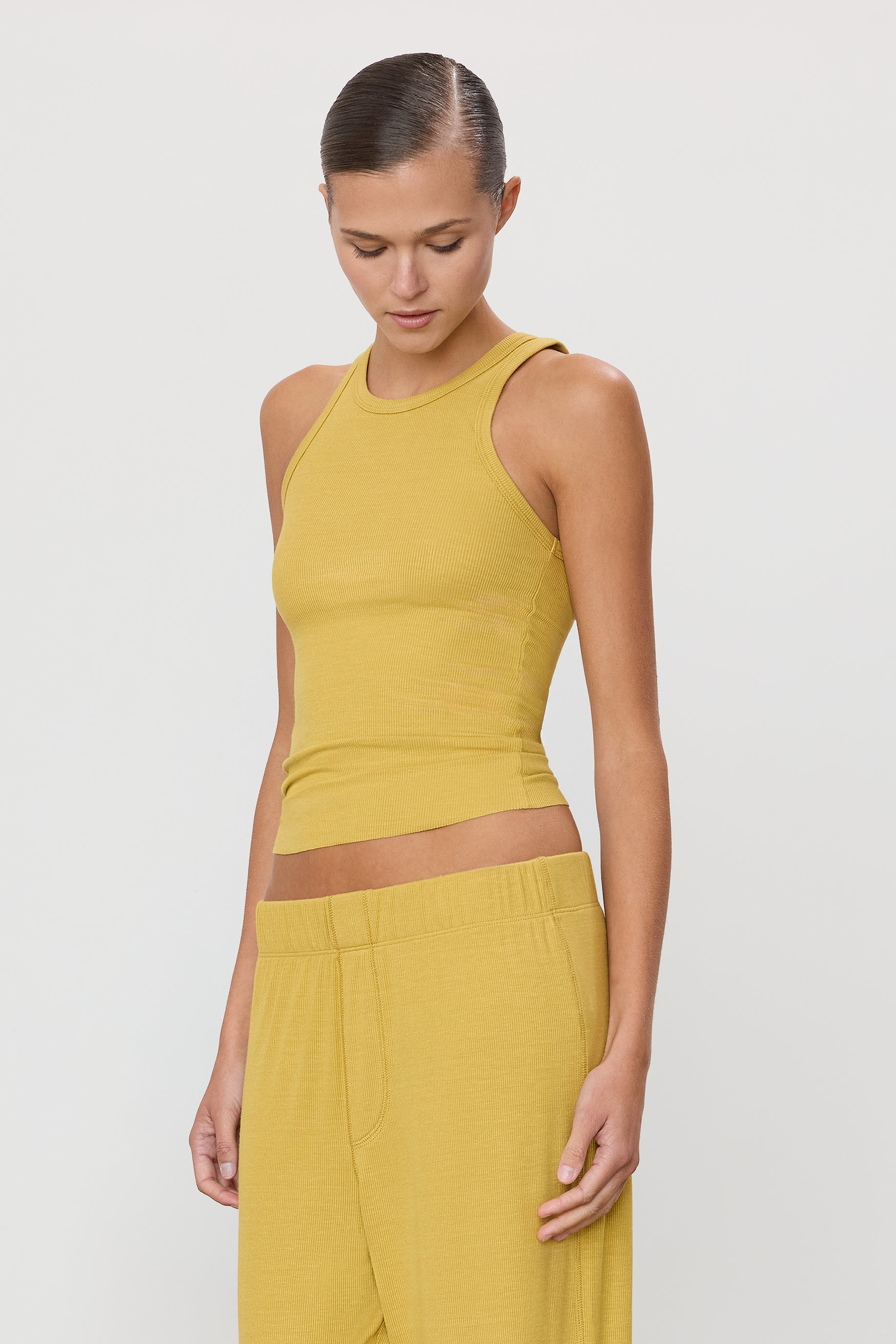 HIGH NECK FITTED TANK - ÉTERNE