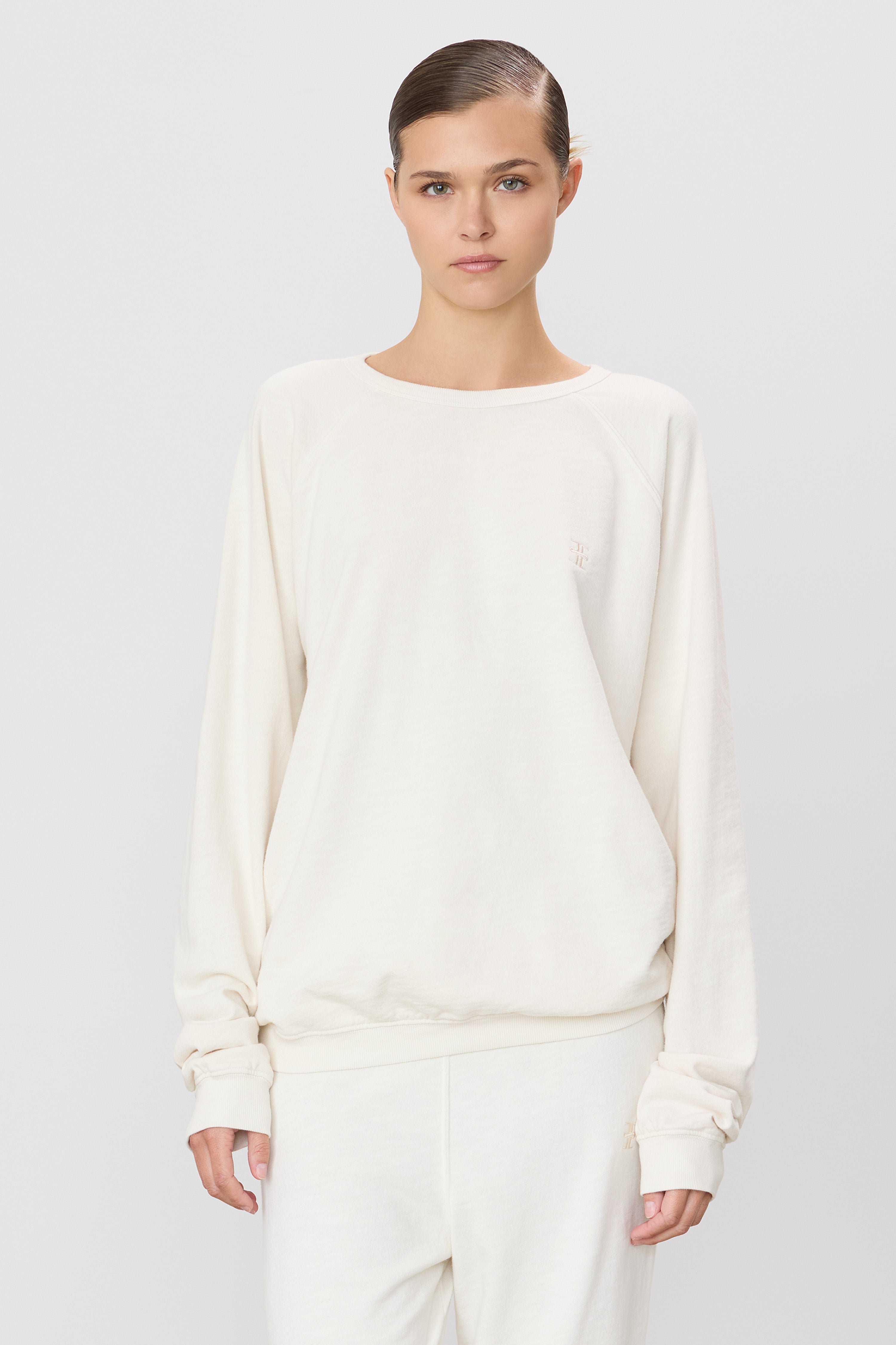 OVERSIZED RAGLAN SWEATSHIRT - ÉTERNE