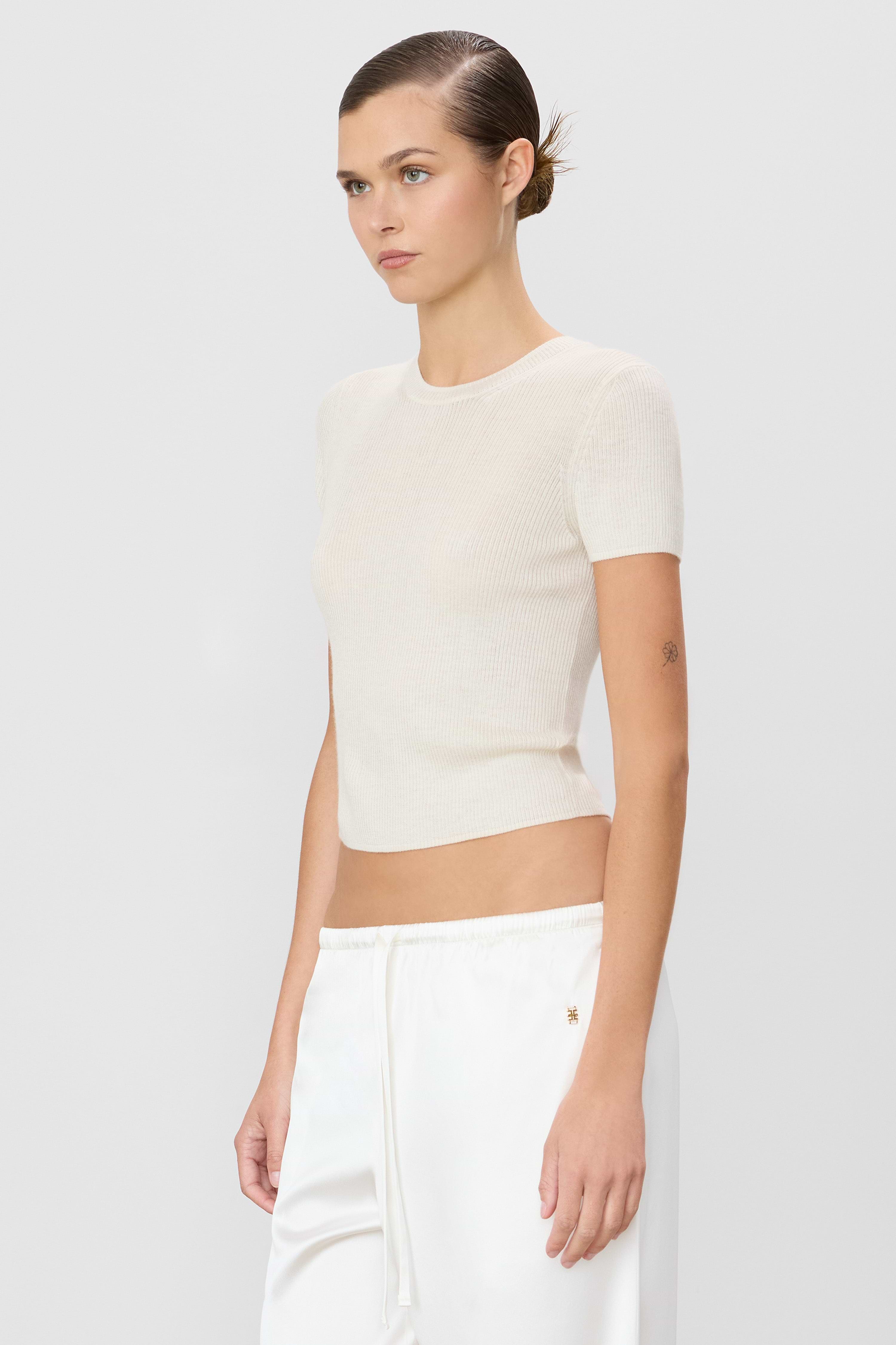 ÉTERNE RIB STITCH BABY TEE