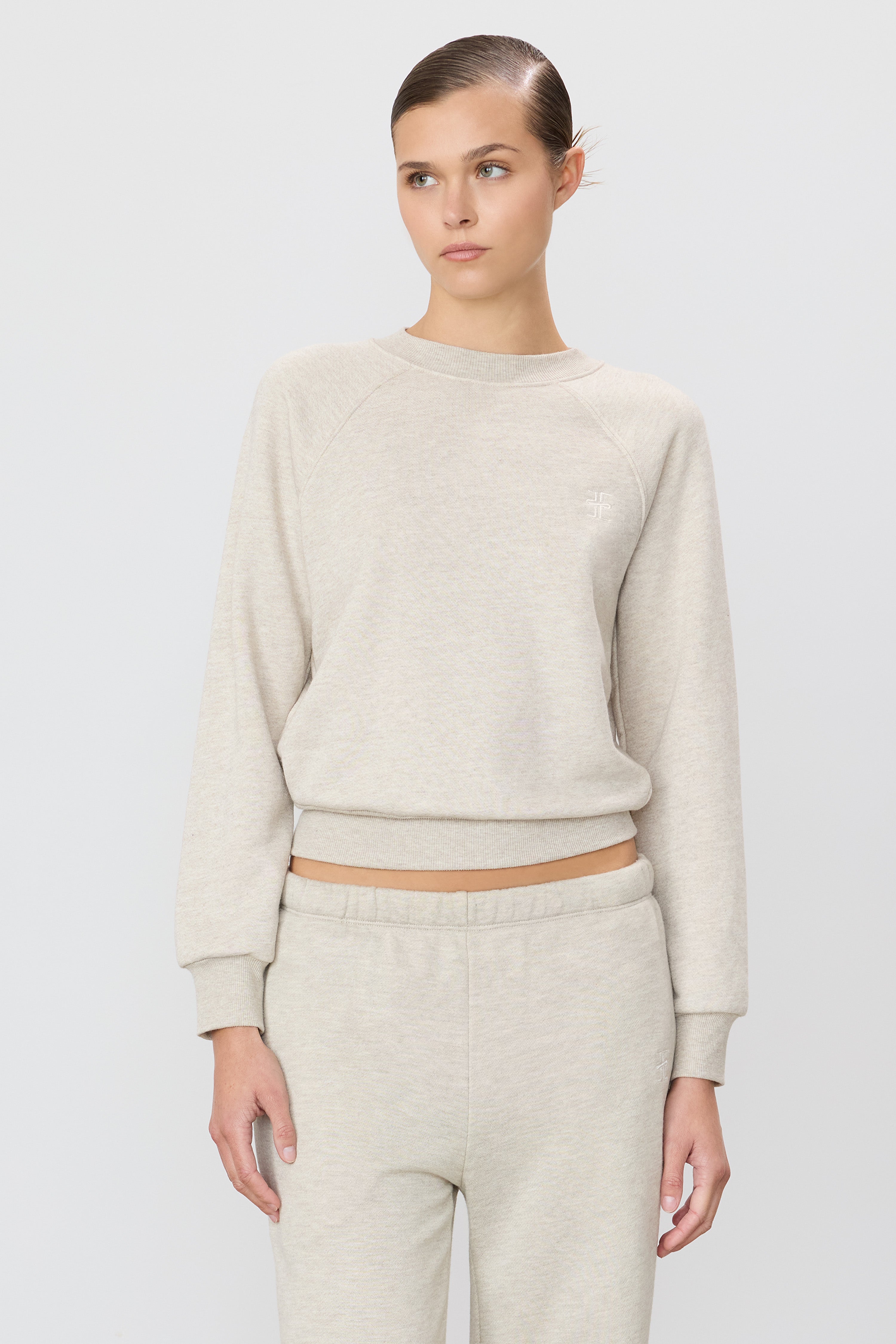 SHRUNKEN RAGLAN SWEATSHIRT - ÉTERNE