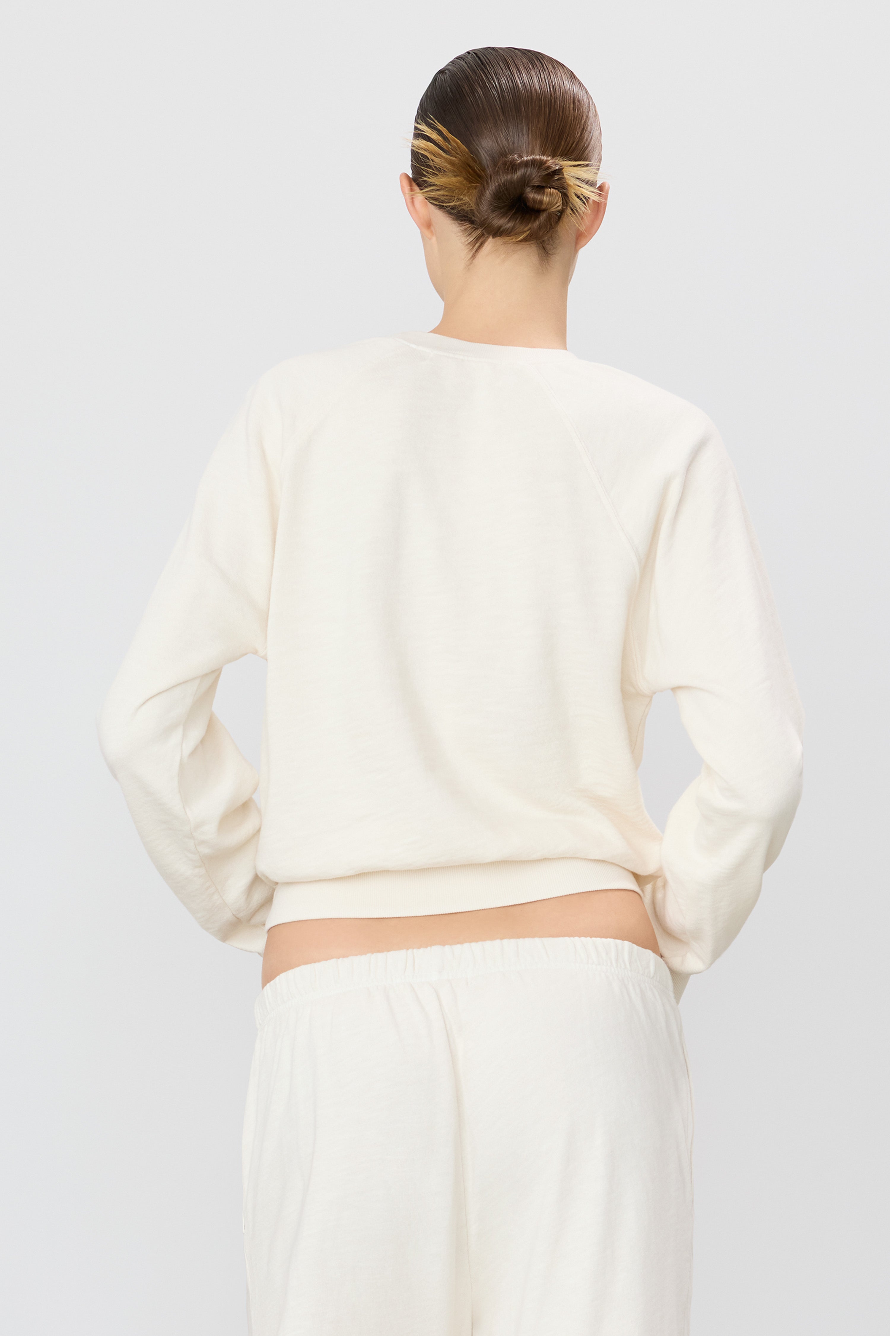SHRUNKEN RAGLAN SWEATSHIRT - ÉTERNE