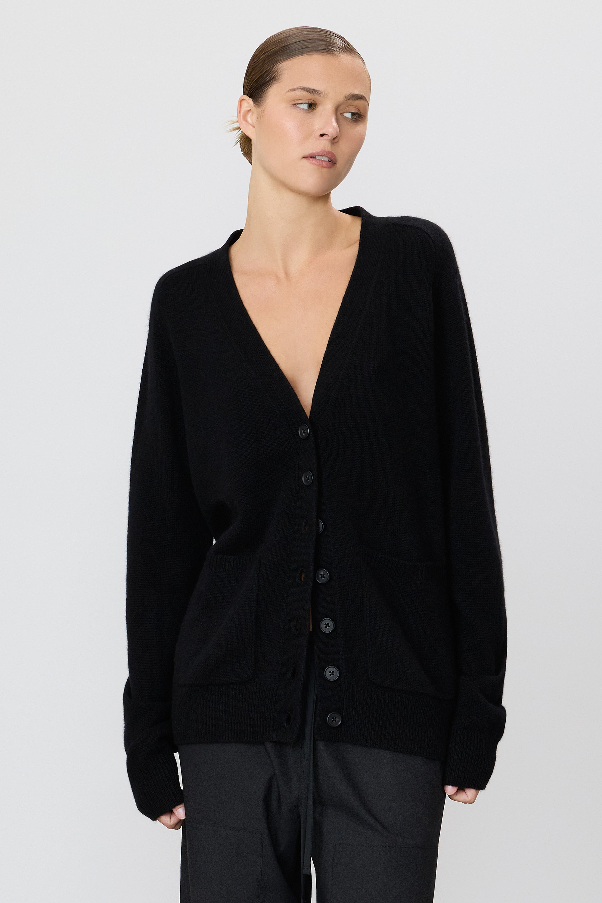 THEODORE CARDIGAN - ÉTERNE