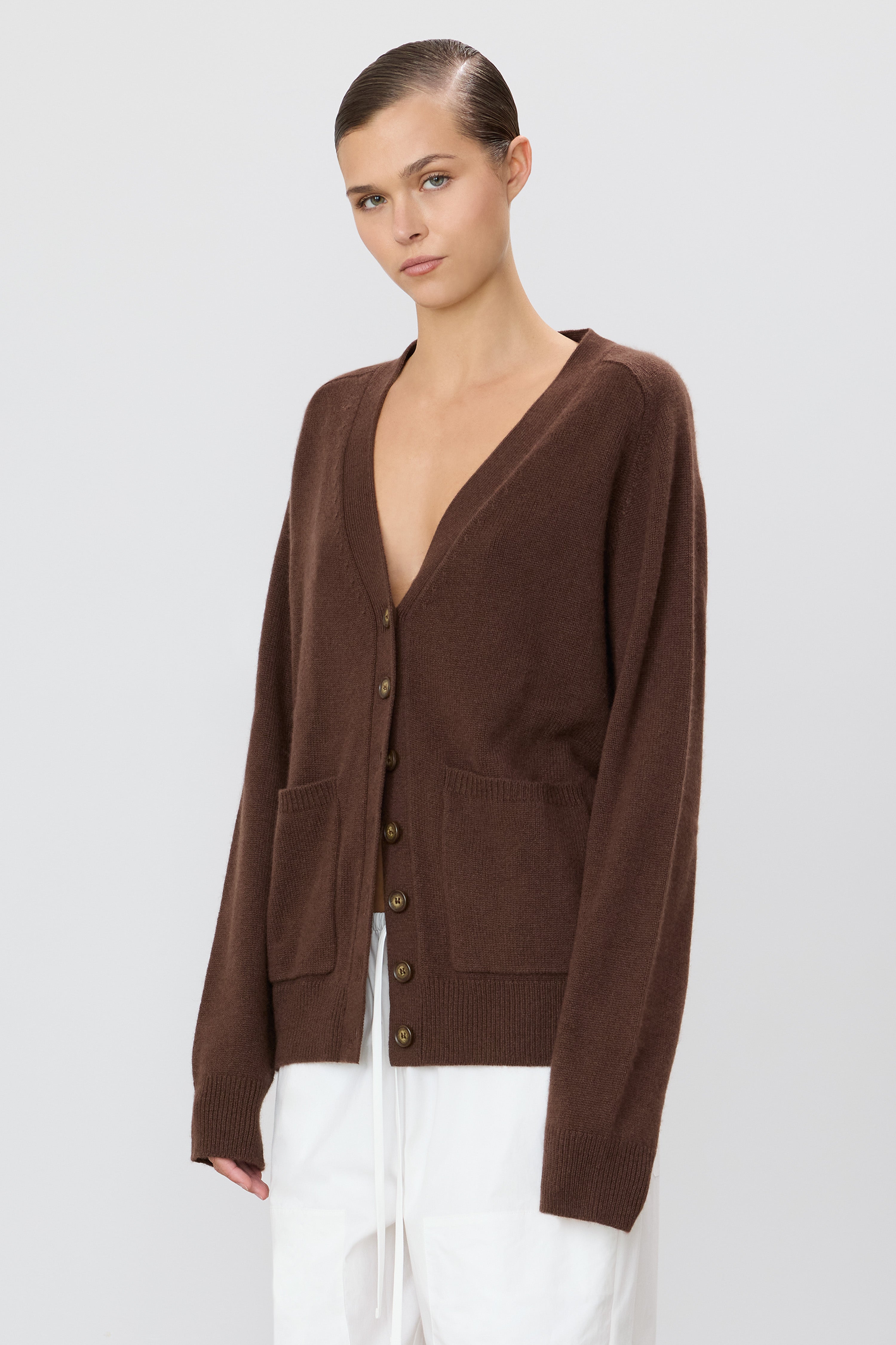 THEODORE CARDIGAN - ÉTERNE