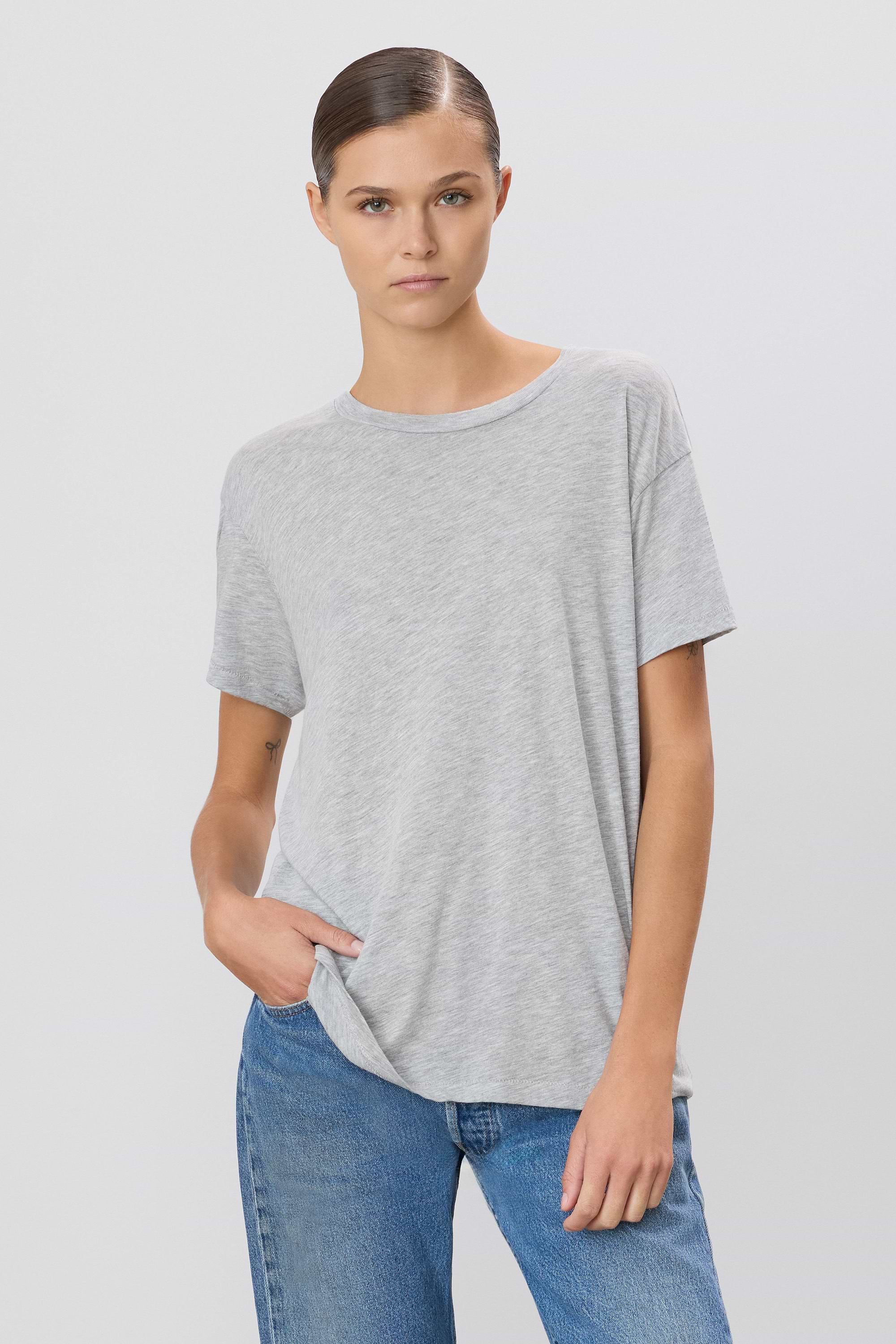 Short Sleeve Boyfriend T-Shirt - ÉTERNE