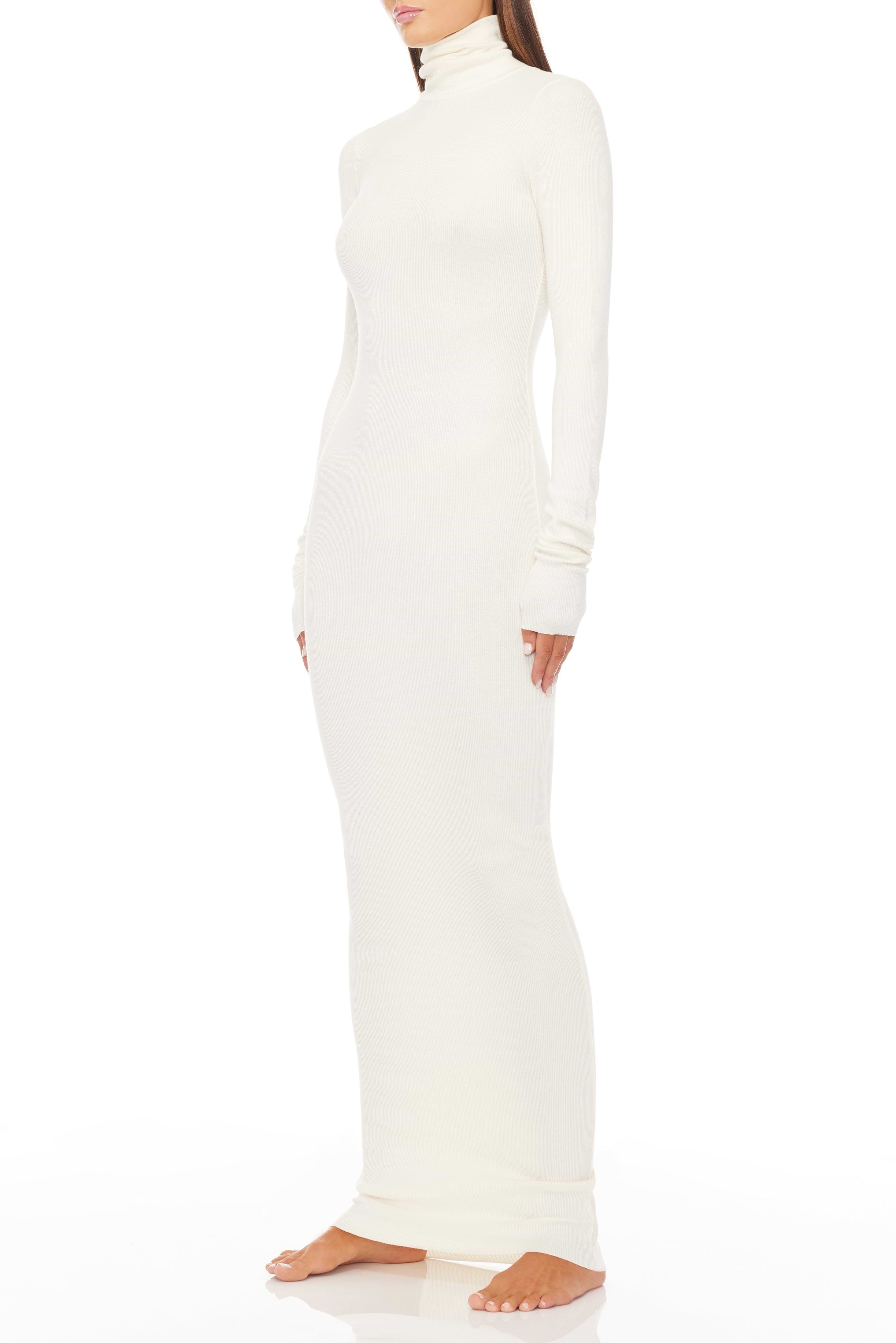 LONG SLEEVE TURTLENECK MAXI DRESS - ÉTERNE