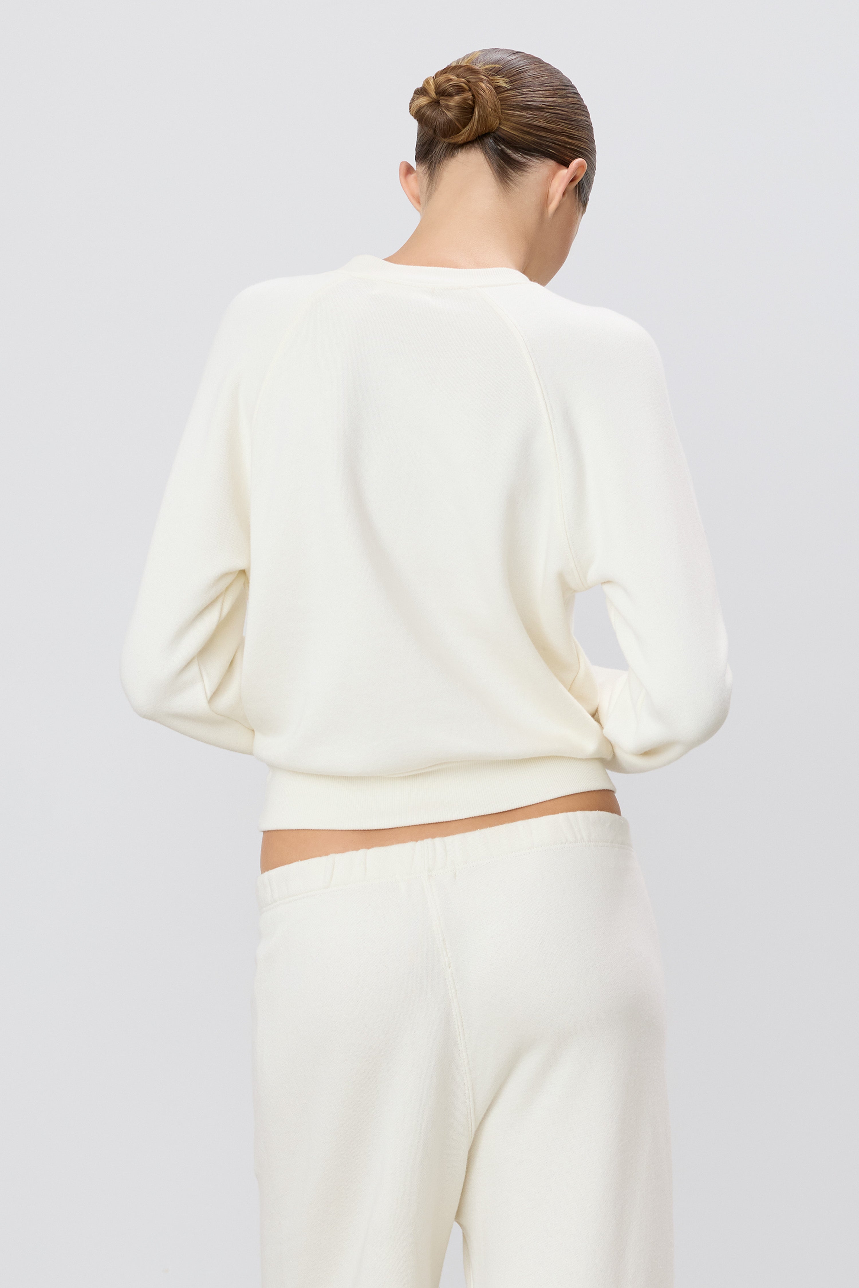SHRUNKEN RAGLAN SWEATSHIRT - ÉTERNE