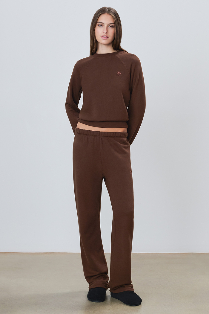 STRAIGHT LEG SWEATPANT